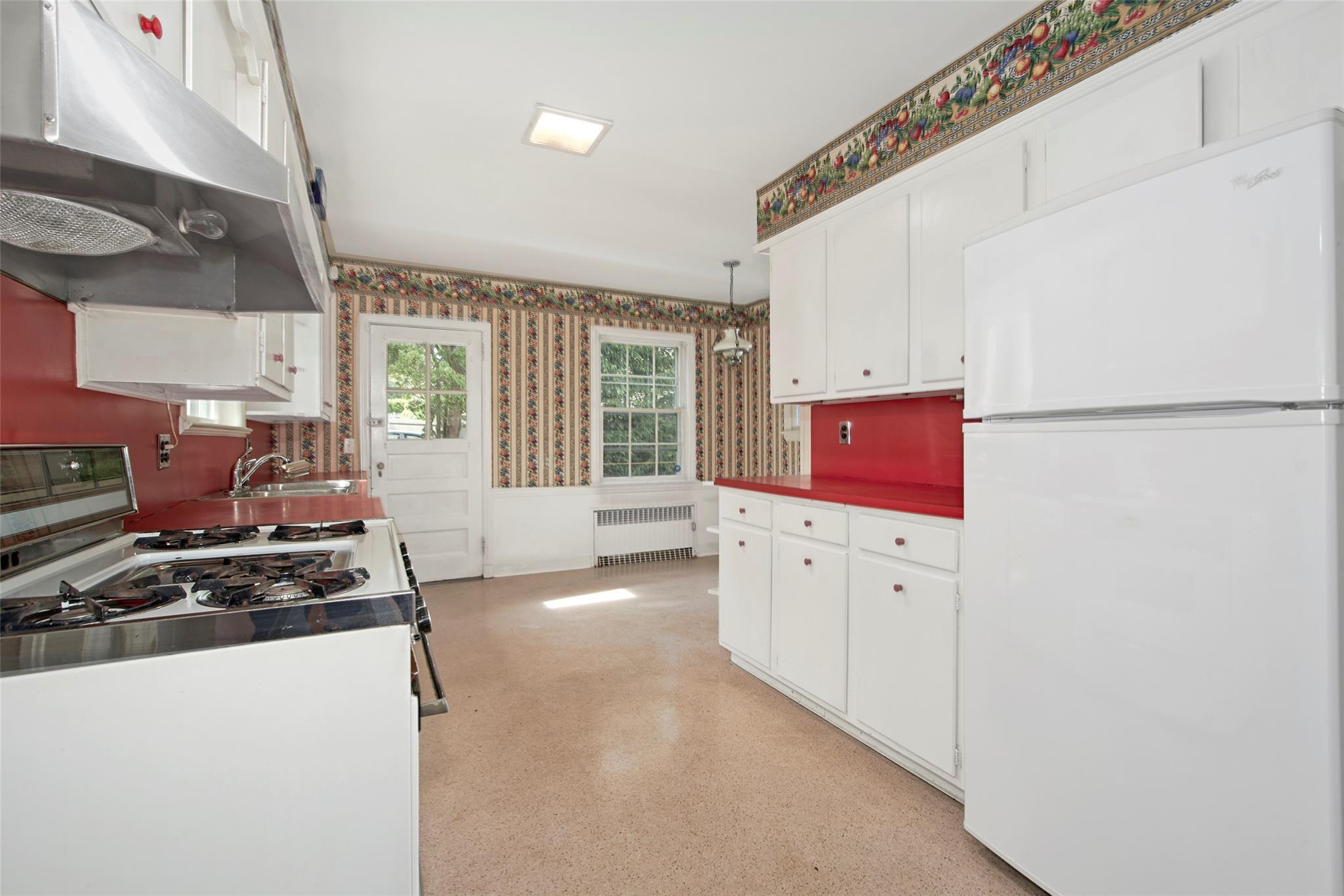 Single Family Betsy Brown  Westchester County, NY 10573, MLS-861803-12