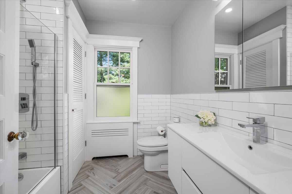 Single Family Mayhew  Westchester County, NY 10538, MLS-861806-24