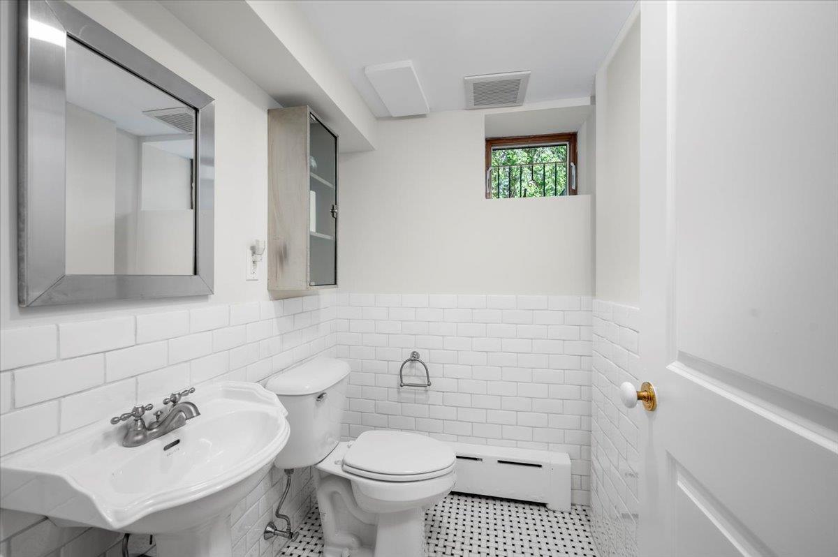 Single Family Mayhew  Westchester County, NY 10538, MLS-861806-27