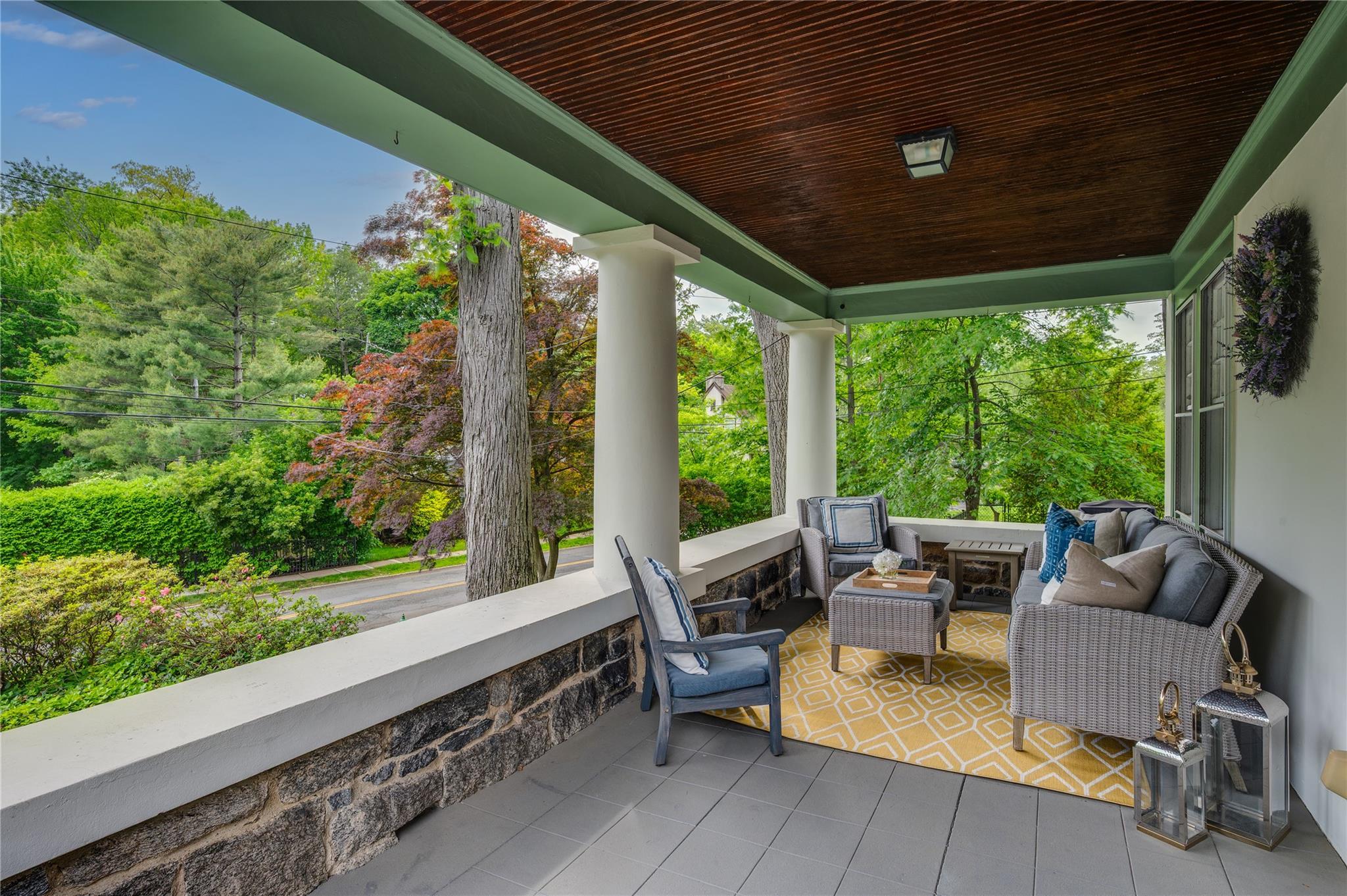 Single Family Mayhew  Westchester County, NY 10538, MLS-861806-3