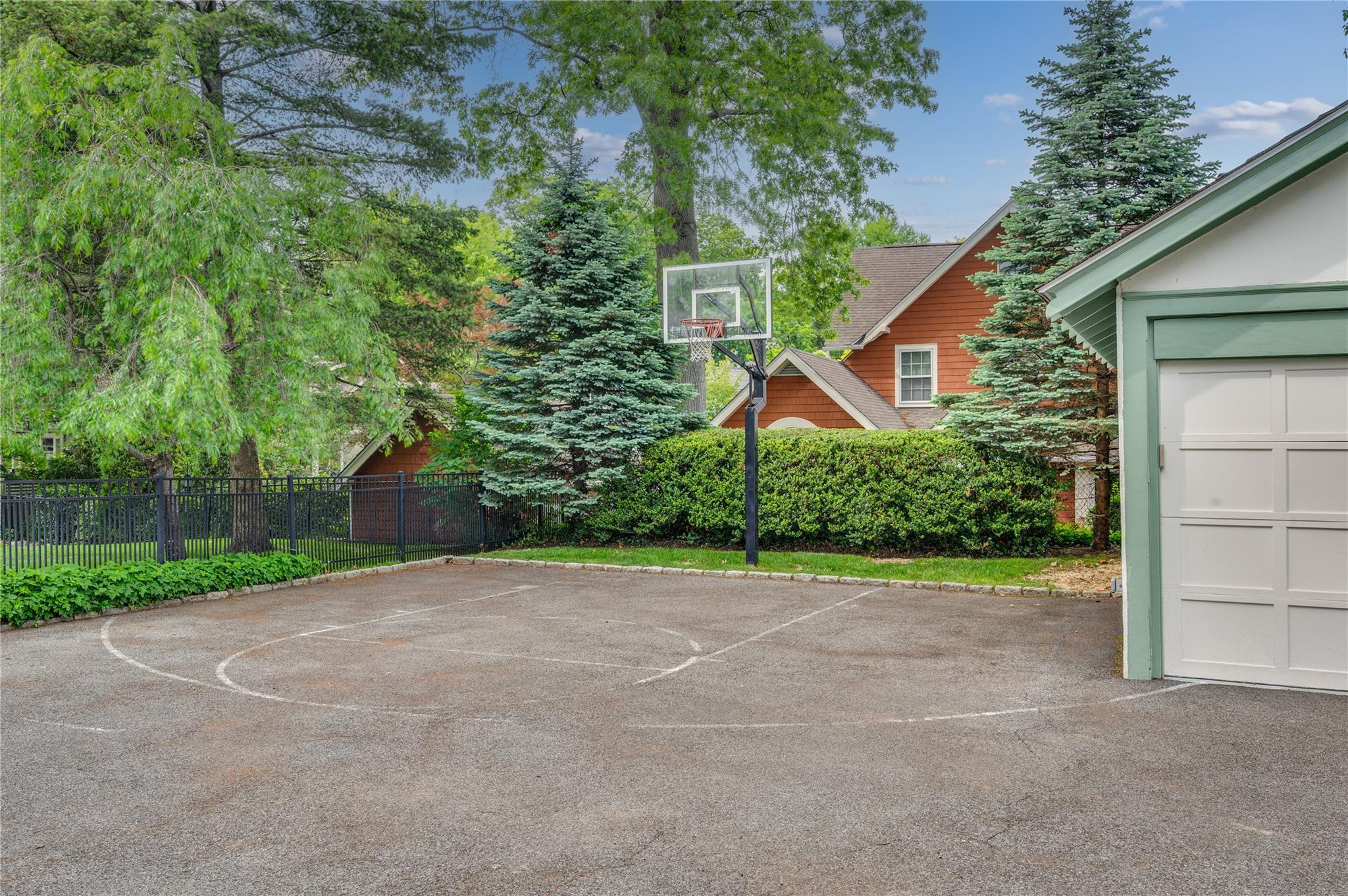 Single Family Mayhew  Westchester County, NY 10538, MLS-861806-33