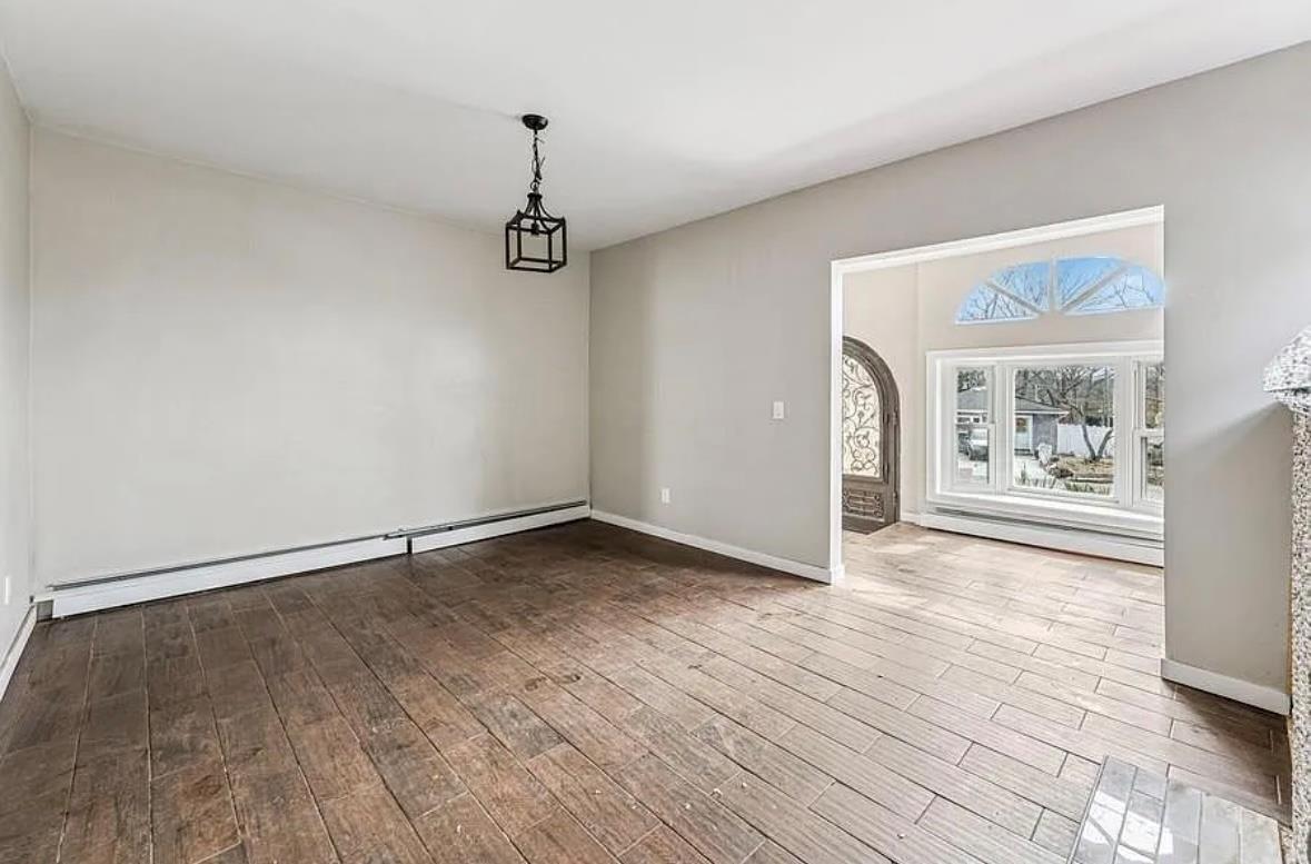 Single Family Victory  Suffolk County, NY 11779, MLS-861807-4