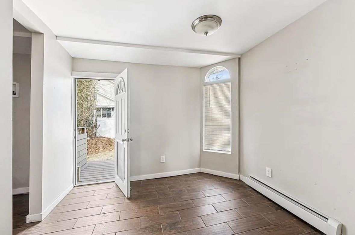 Single Family Victory  Suffolk County, NY 11779, MLS-861807-6