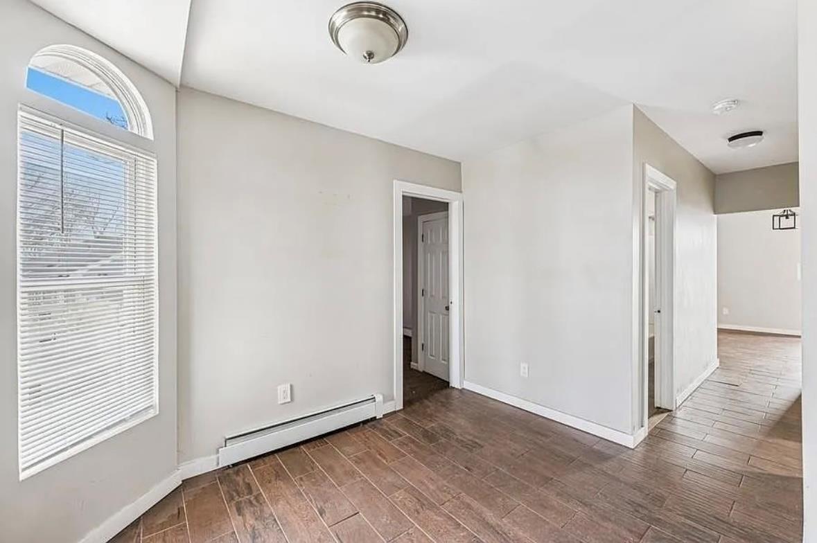 Single Family Victory  Suffolk County, NY 11779, MLS-861807-8