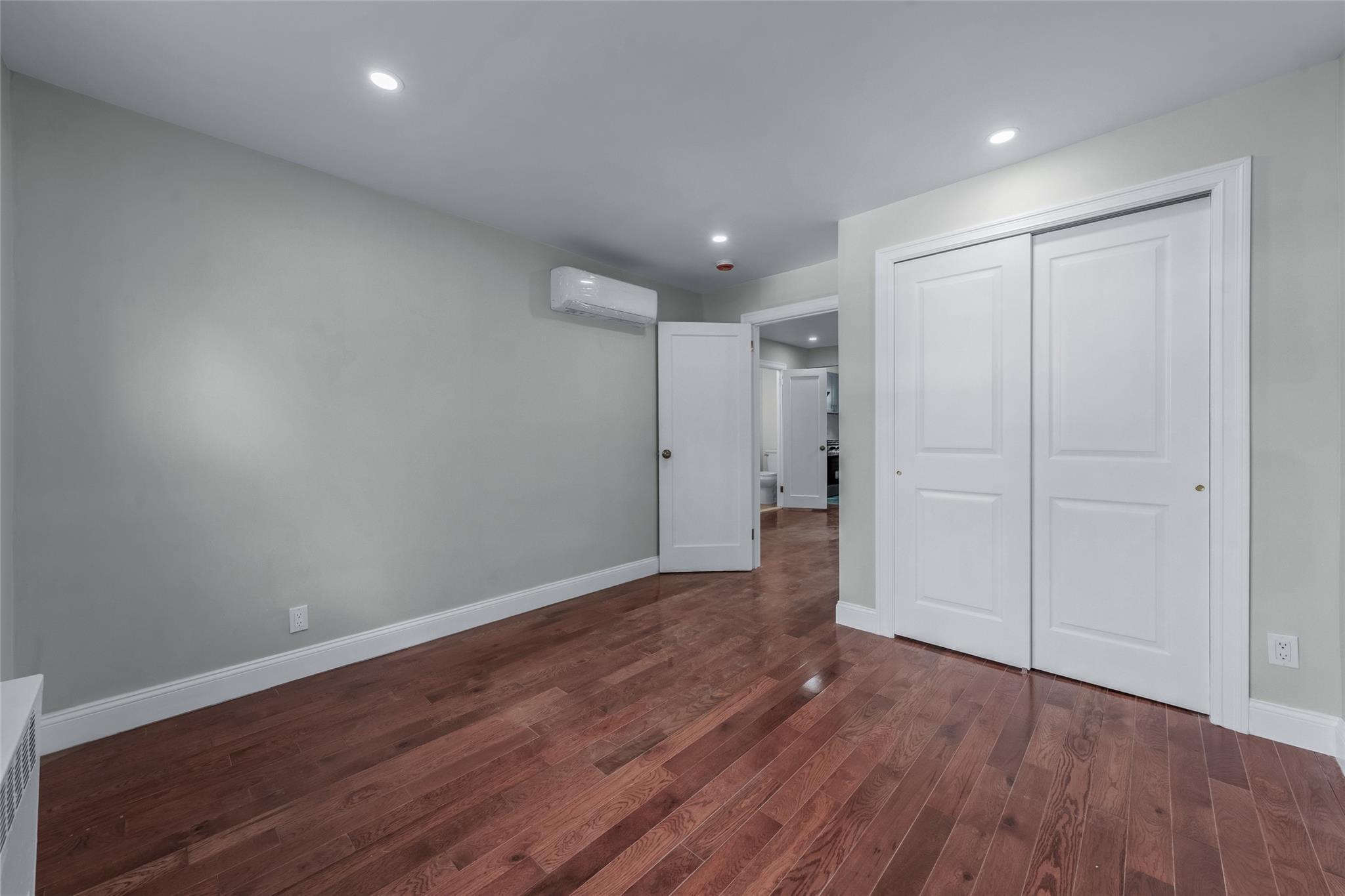 Single Family 196  Queens, NY 11358, MLS-861808-10