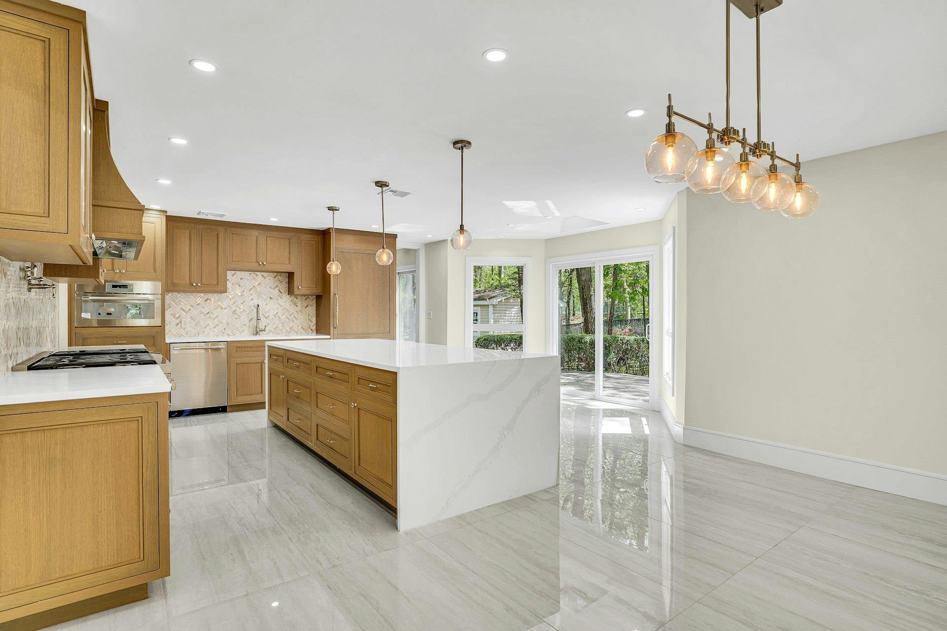 Single Family Mcculloch  Suffolk County, NY 11746, MLS-861813-10