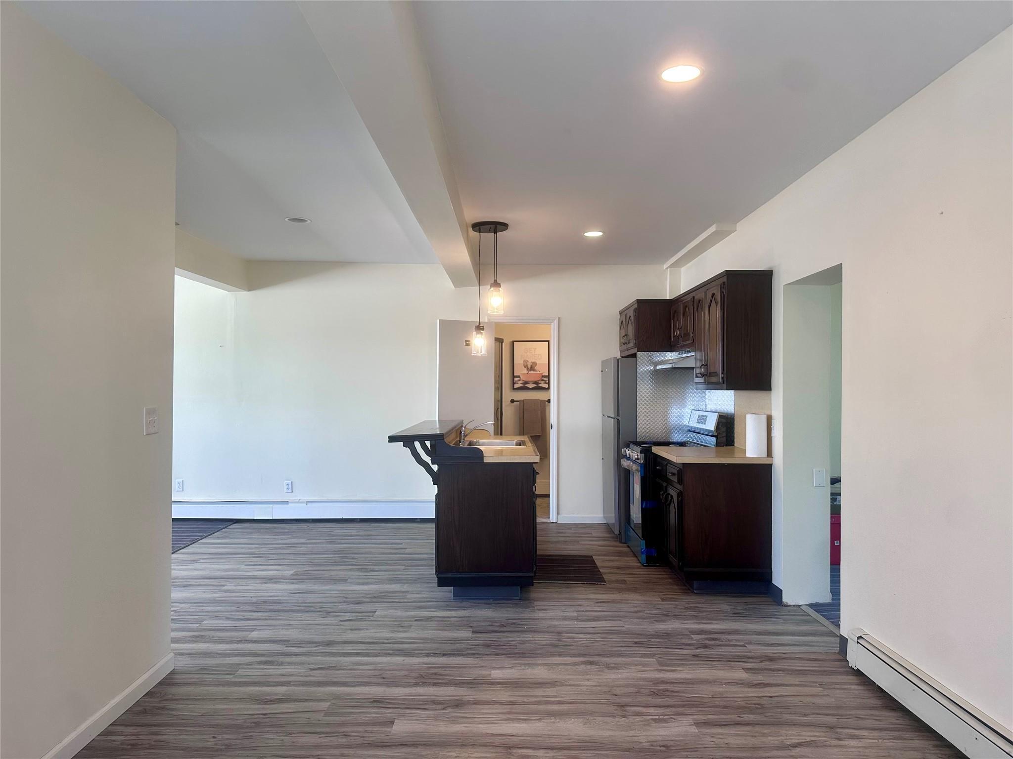 Single Family Park  Suffolk County, NY 11706, MLS-861821-10