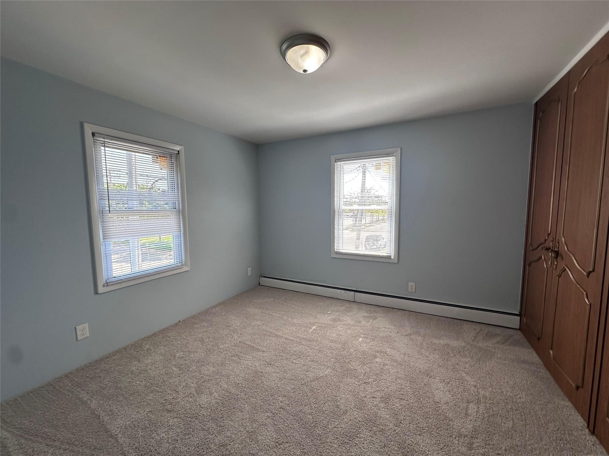 Single Family Park  Suffolk County, NY 11706, MLS-861821-29