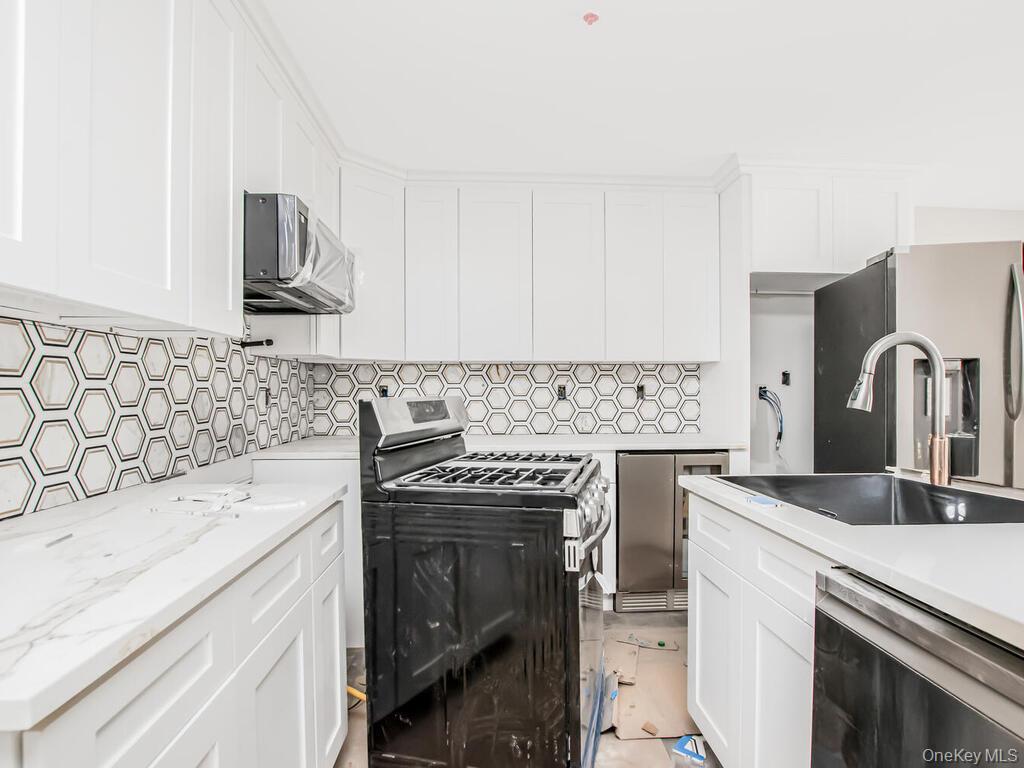 Single Family 2nd  Westchester County, NY 10550, MLS-861835-8