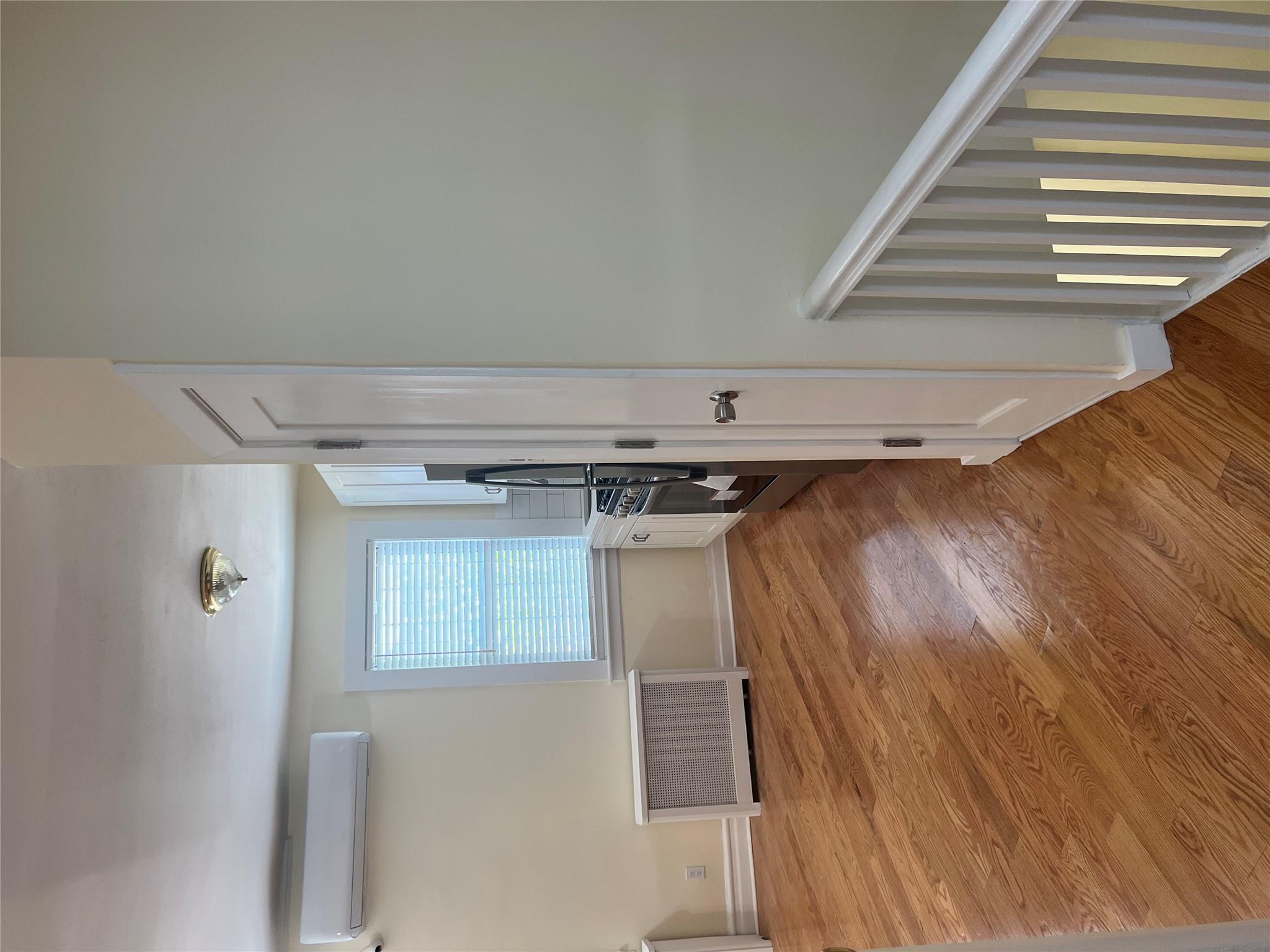 Apartment 160th Street  Queens, NY 11432, MLS-861839-2