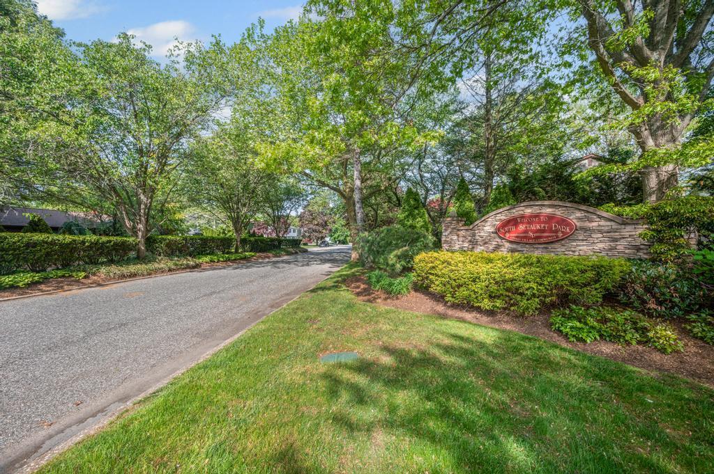 Single Family Patricia  Suffolk County, NY 11720, MLS-861843-34