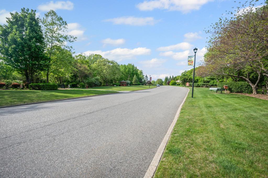 Single Family Patricia  Suffolk County, NY 11720, MLS-861843-36