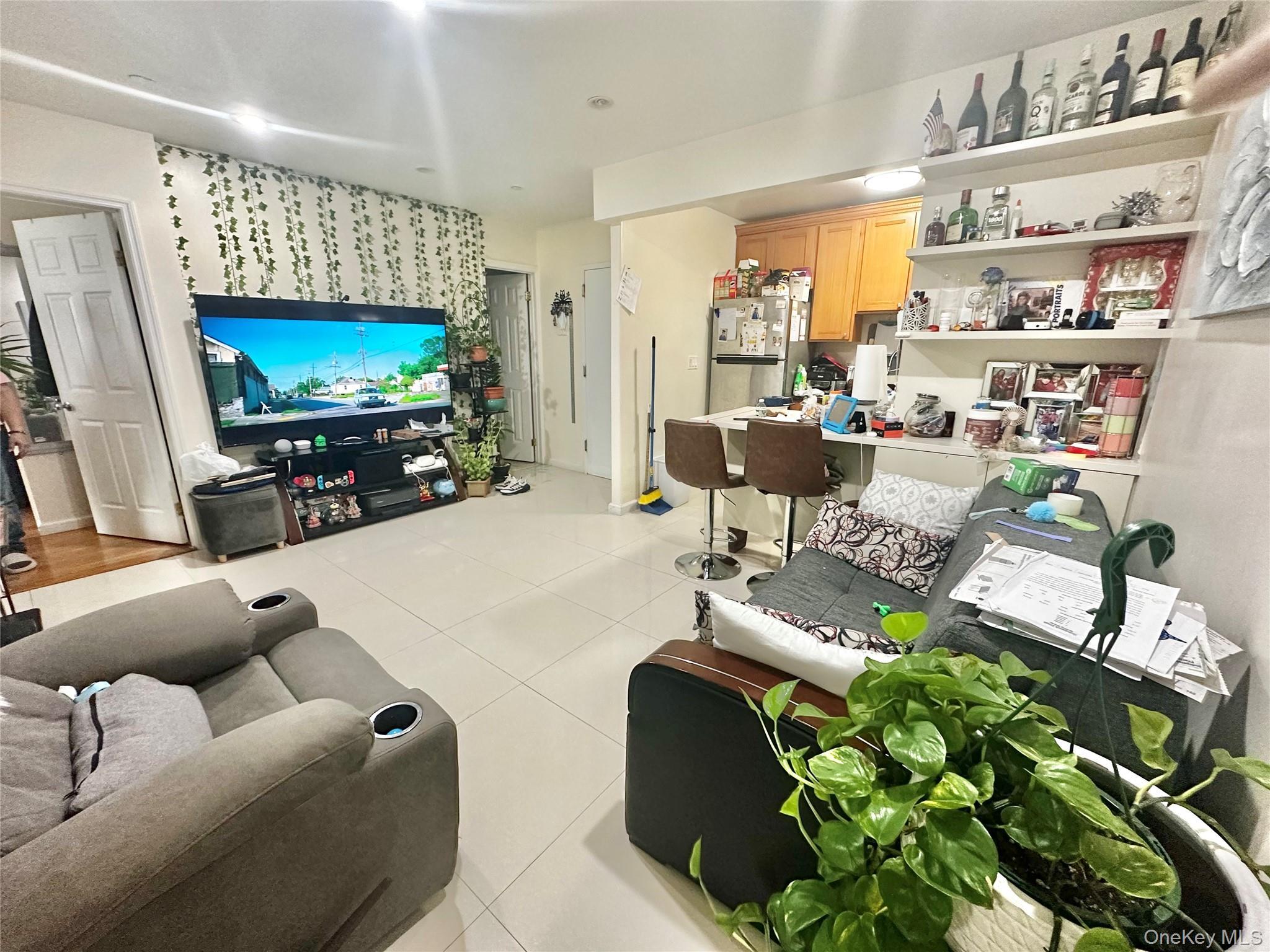 Condo 37th  Queens, NY 11368, MLS-861861-3