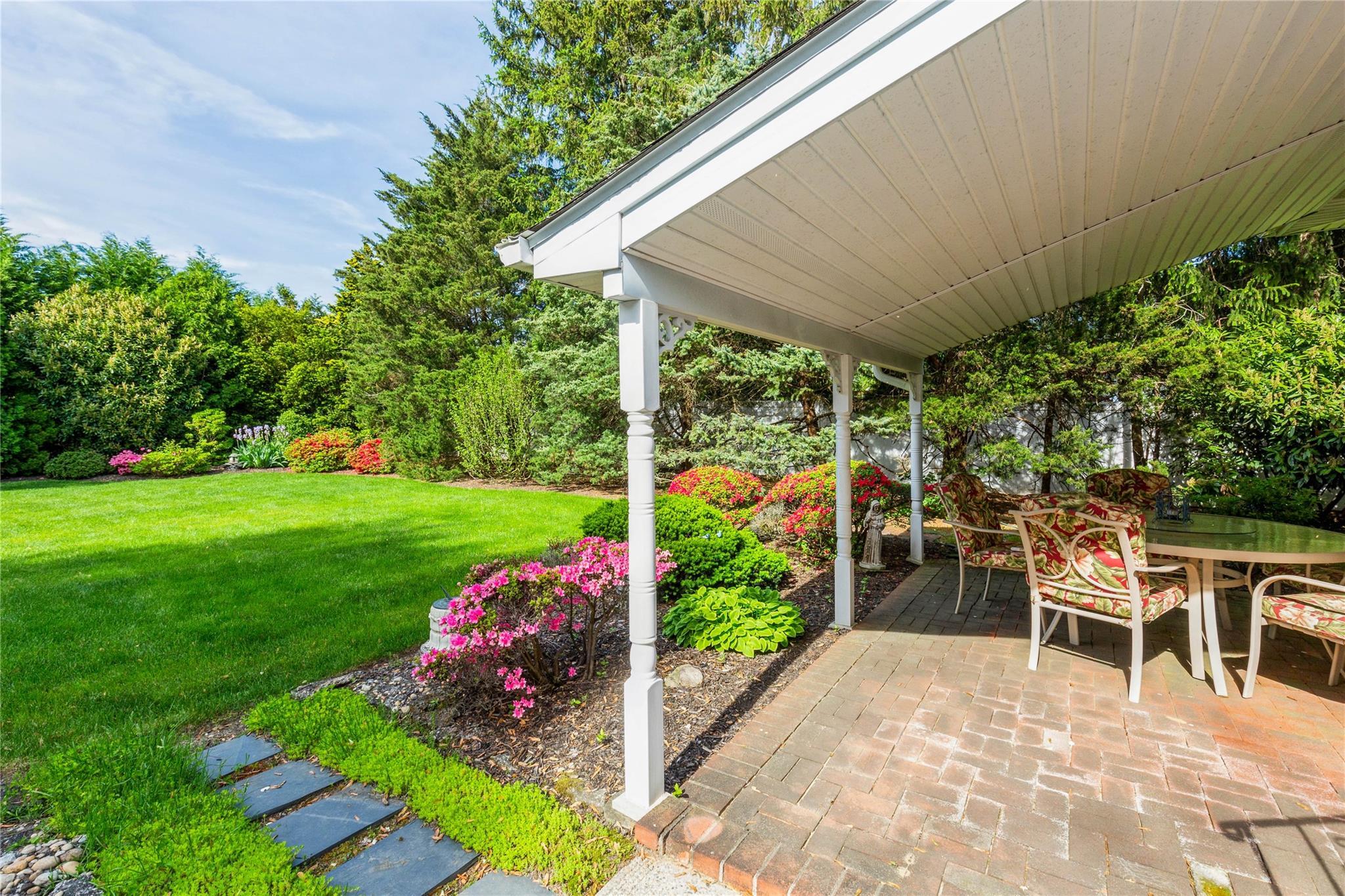 Single Family Barbara  Suffolk County, NY 11776, MLS-861872-33
