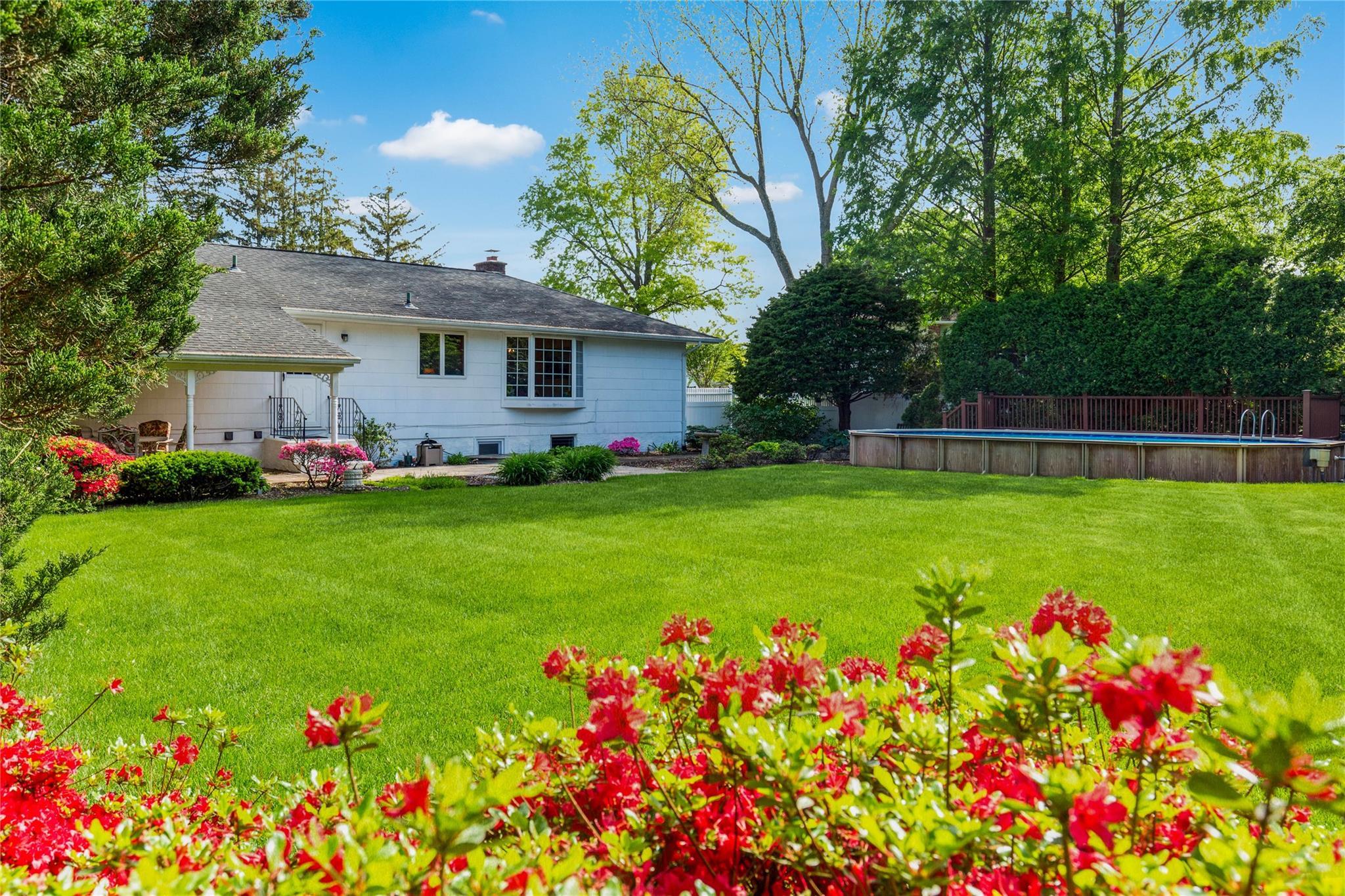 Single Family Barbara  Suffolk County, NY 11776, MLS-861872-8