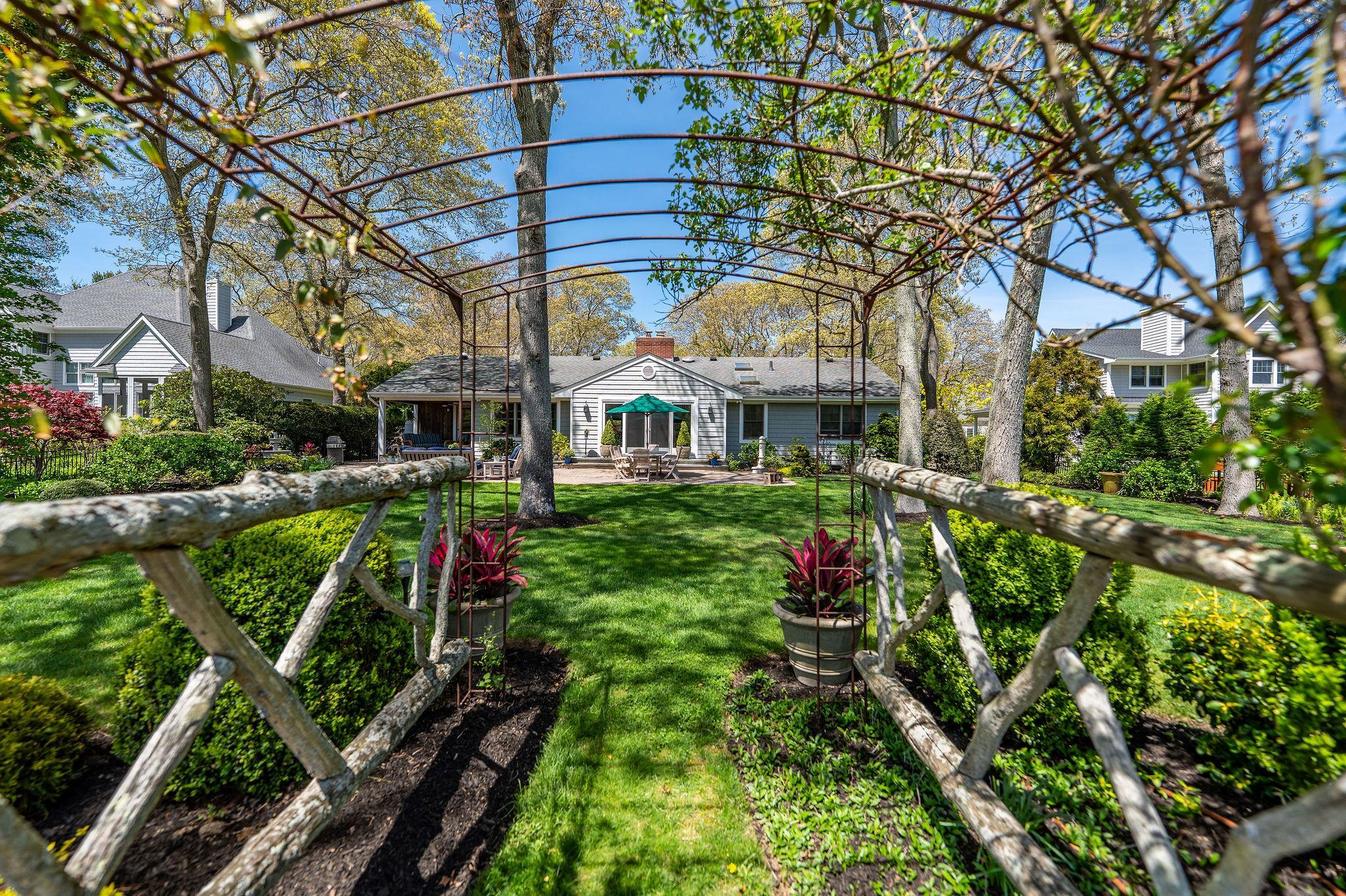Single Family Glenn  Suffolk County, NY 11971, MLS-861882-30