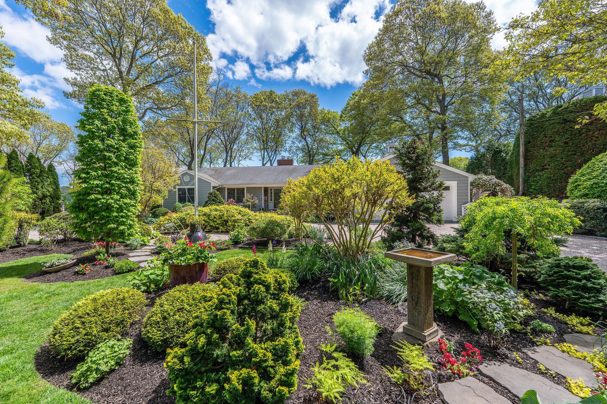 Single Family Glenn  Suffolk County, NY 11971, MLS-861882-32