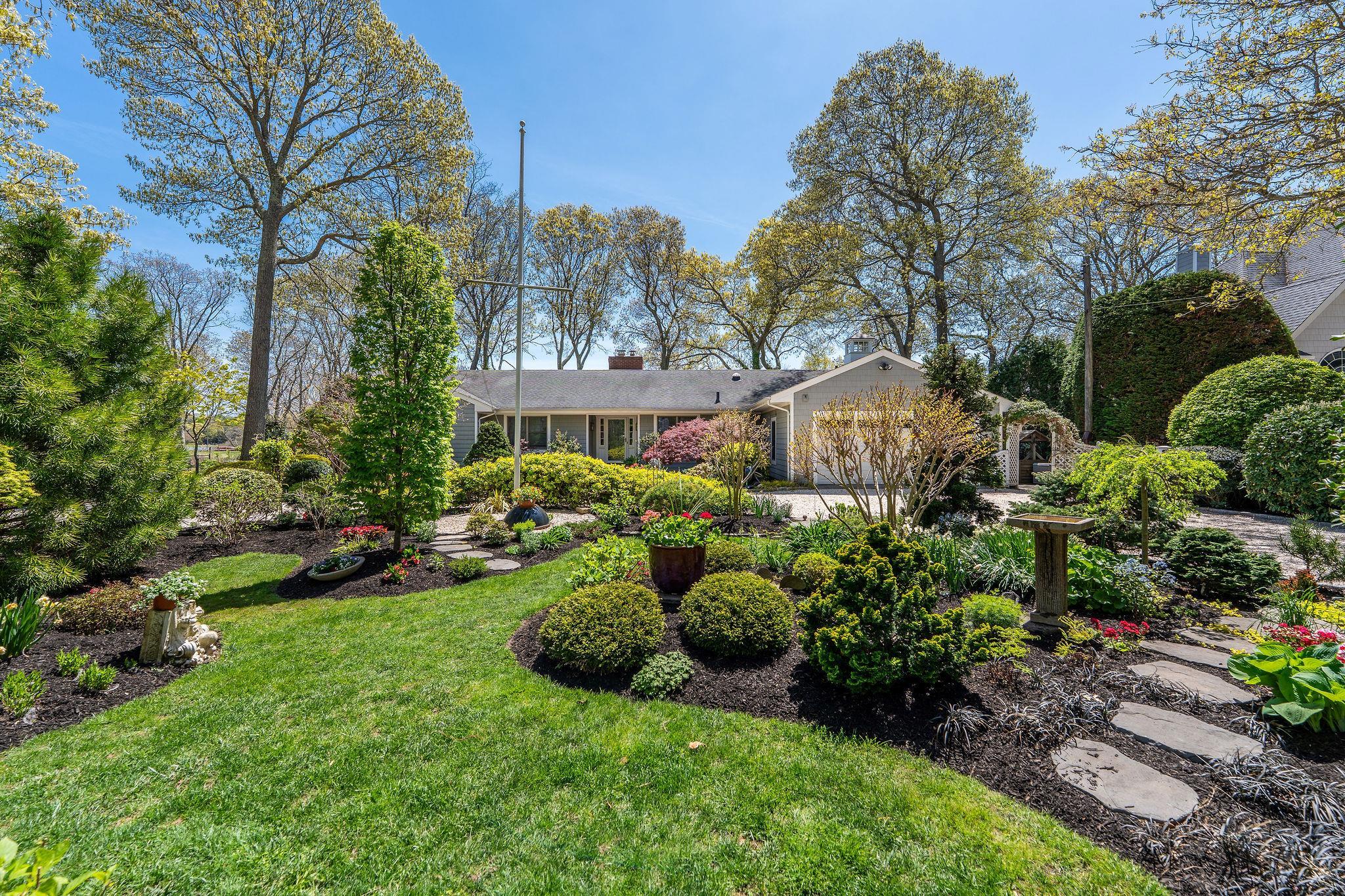 Single Family Glenn  Suffolk County, NY 11971, MLS-861882-33