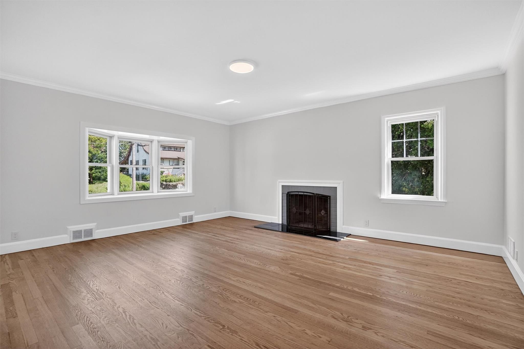 Single Family Oakwood  Westchester County, NY 10566, MLS-861892-13