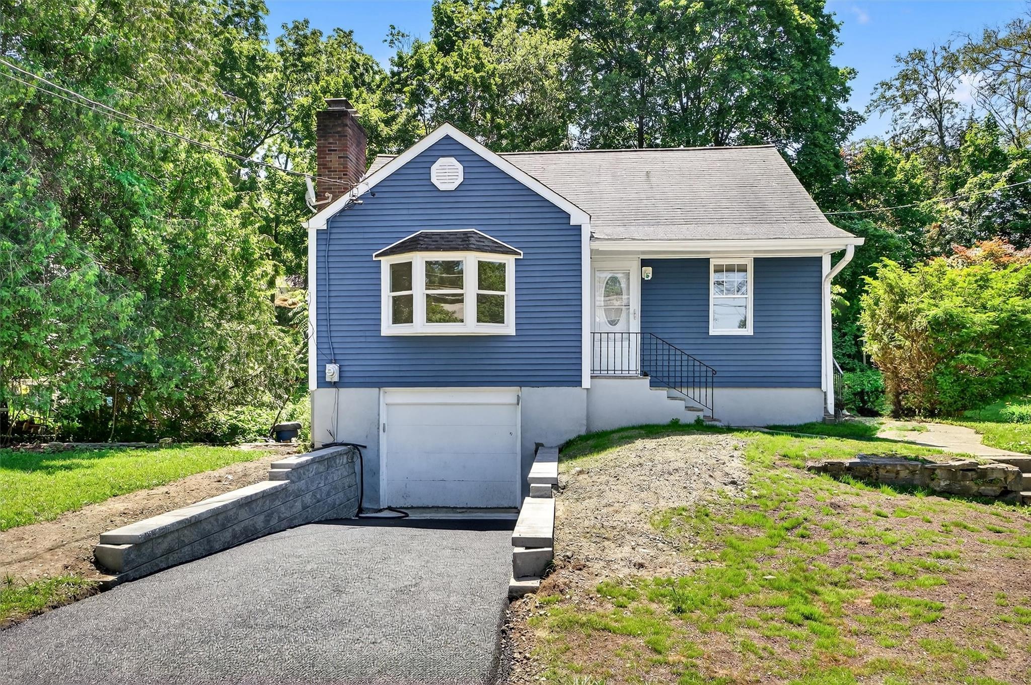 Single Family Oakwood  Westchester County, NY 10566, MLS-861892-2