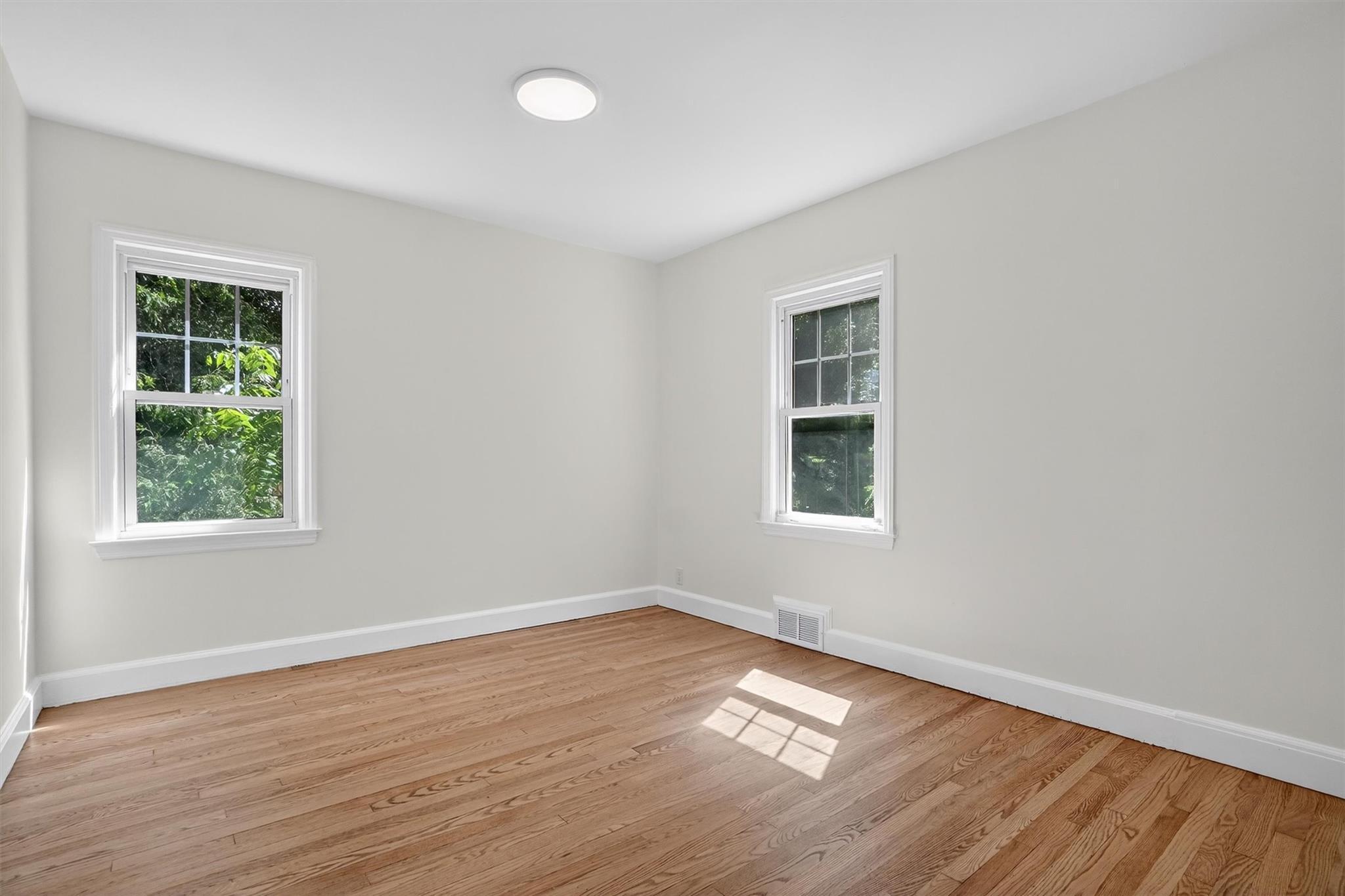 Single Family Oakwood  Westchester County, NY 10566, MLS-861892-24