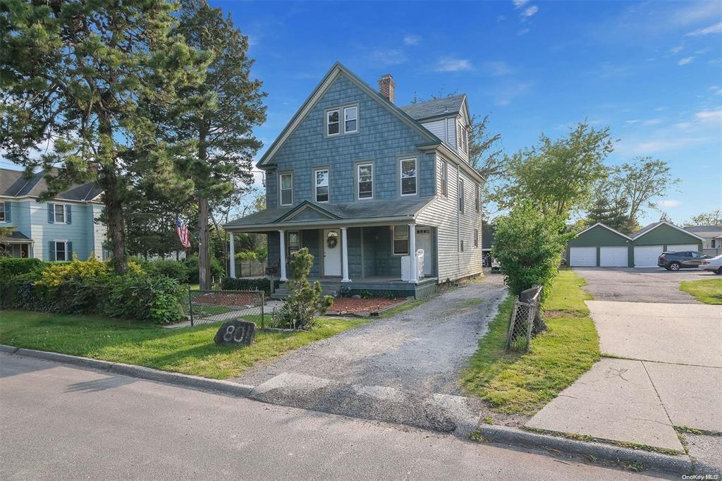 Single Family Monell  Suffolk County, NY 11751, MLS-861895-2