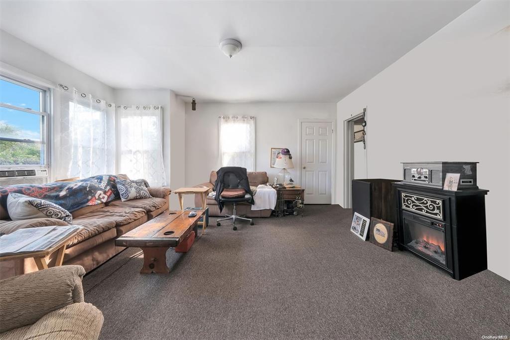 Single Family Monell  Suffolk County, NY 11751, MLS-861895-7