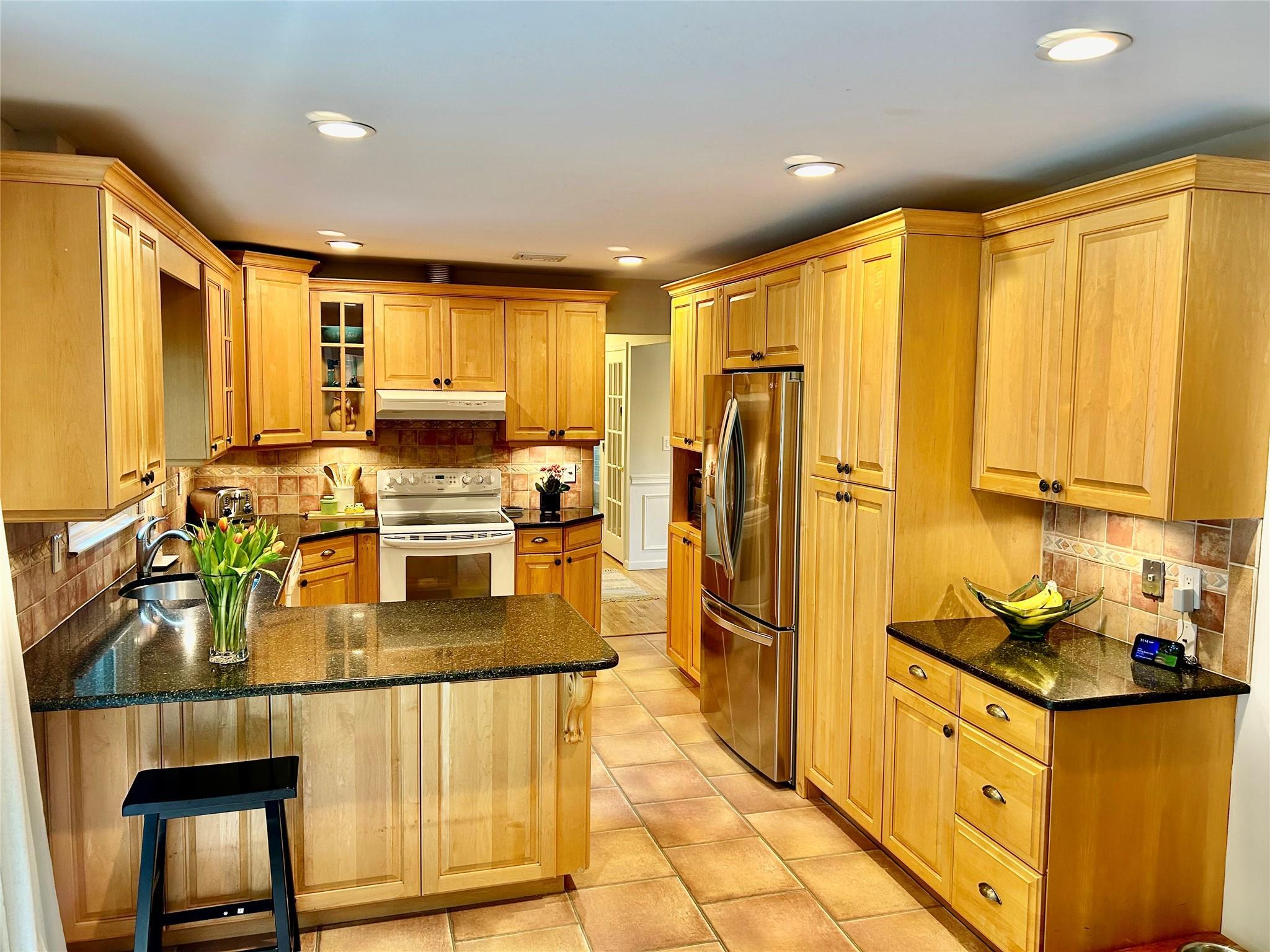 Single Family West  Suffolk County, NY 11733, MLS-861905-13