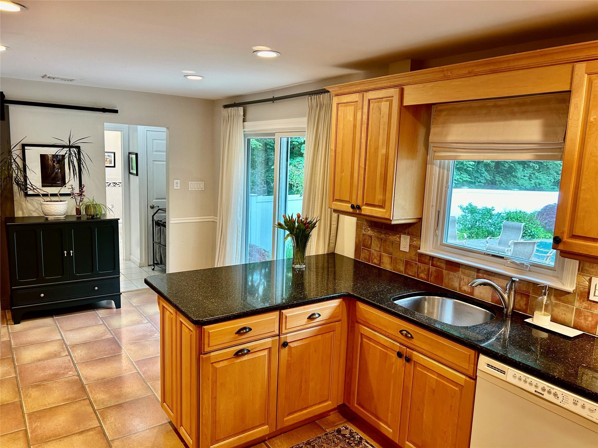 Single Family West  Suffolk County, NY 11733, MLS-861905-15