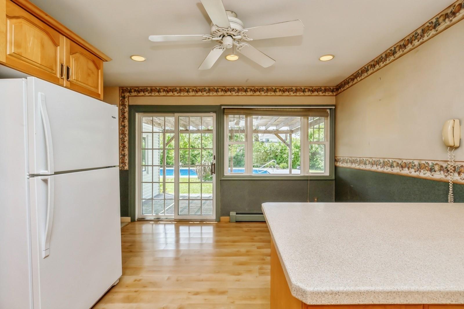 Single Family Greenbelt  Suffolk County, NY 11742, MLS-861907-12