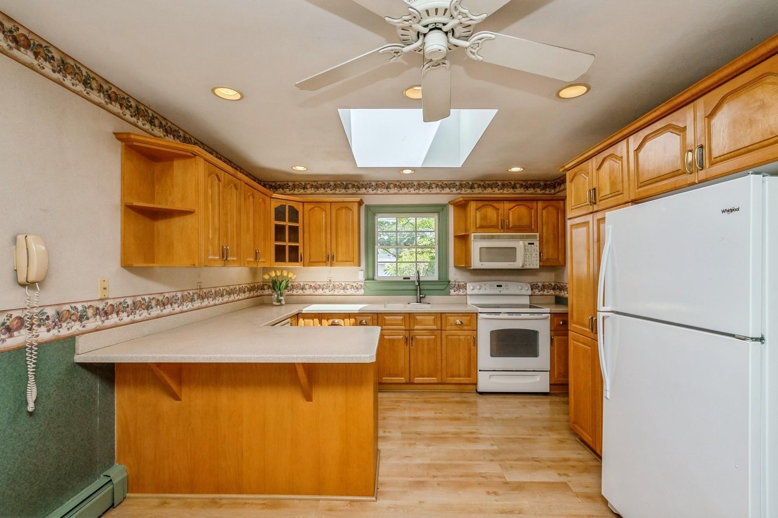 Single Family Greenbelt  Suffolk County, NY 11742, MLS-861907-15
