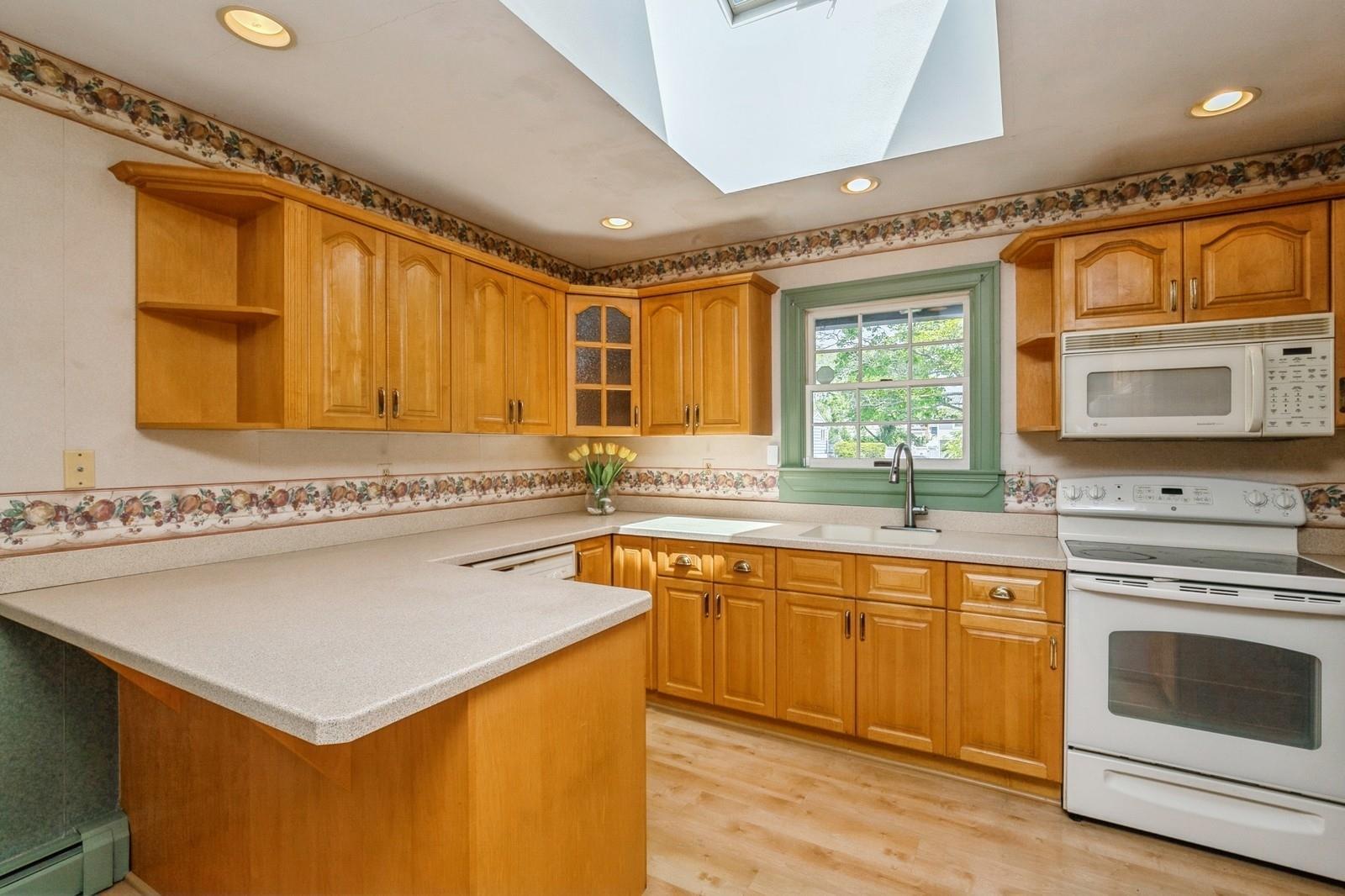 Single Family Greenbelt  Suffolk County, NY 11742, MLS-861907-16