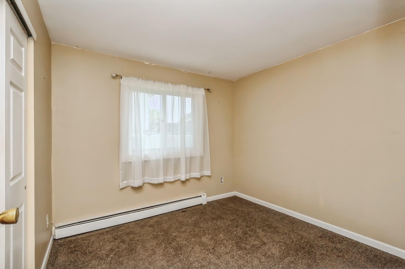 Single Family Greenbelt  Suffolk County, NY 11742, MLS-861907-21
