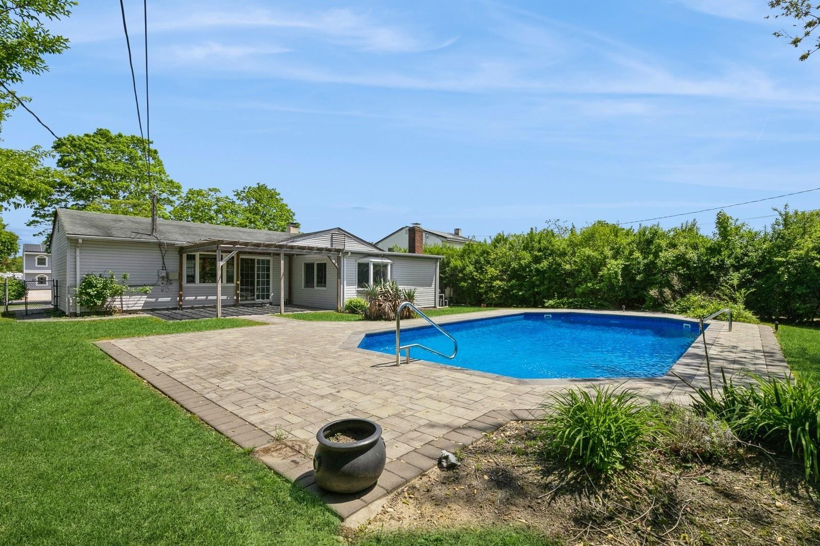 Single Family Greenbelt  Suffolk County, NY 11742, MLS-861907-3