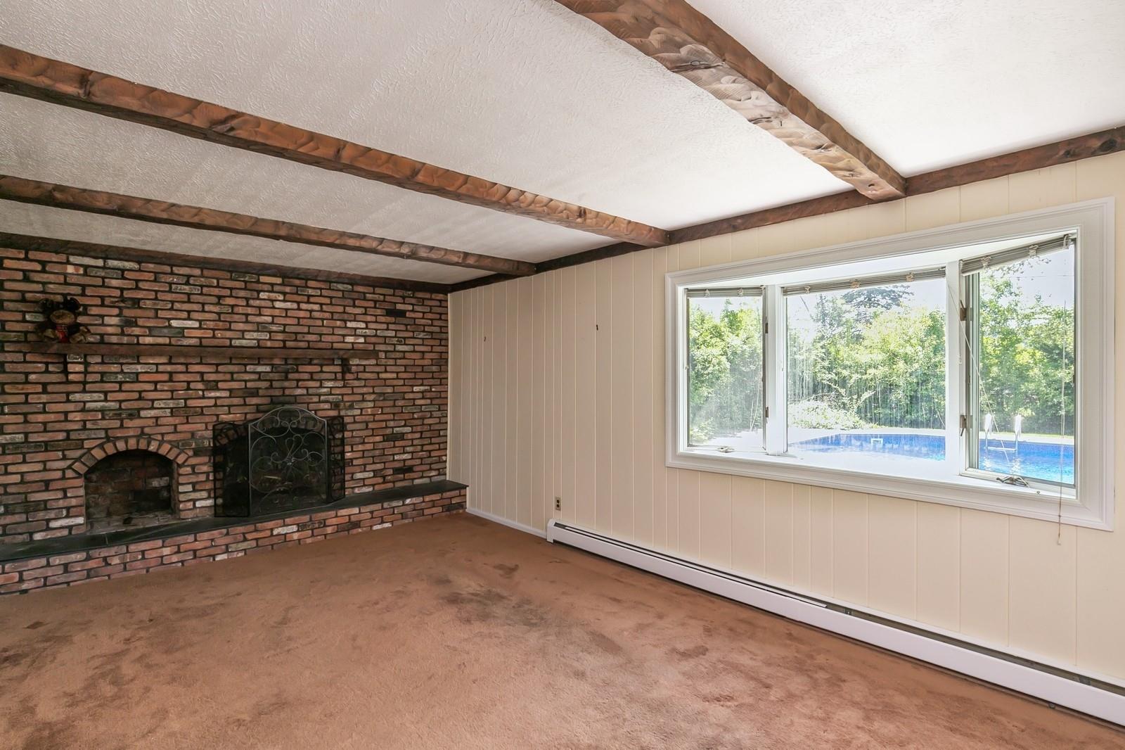 Single Family Greenbelt  Suffolk County, NY 11742, MLS-861907-8