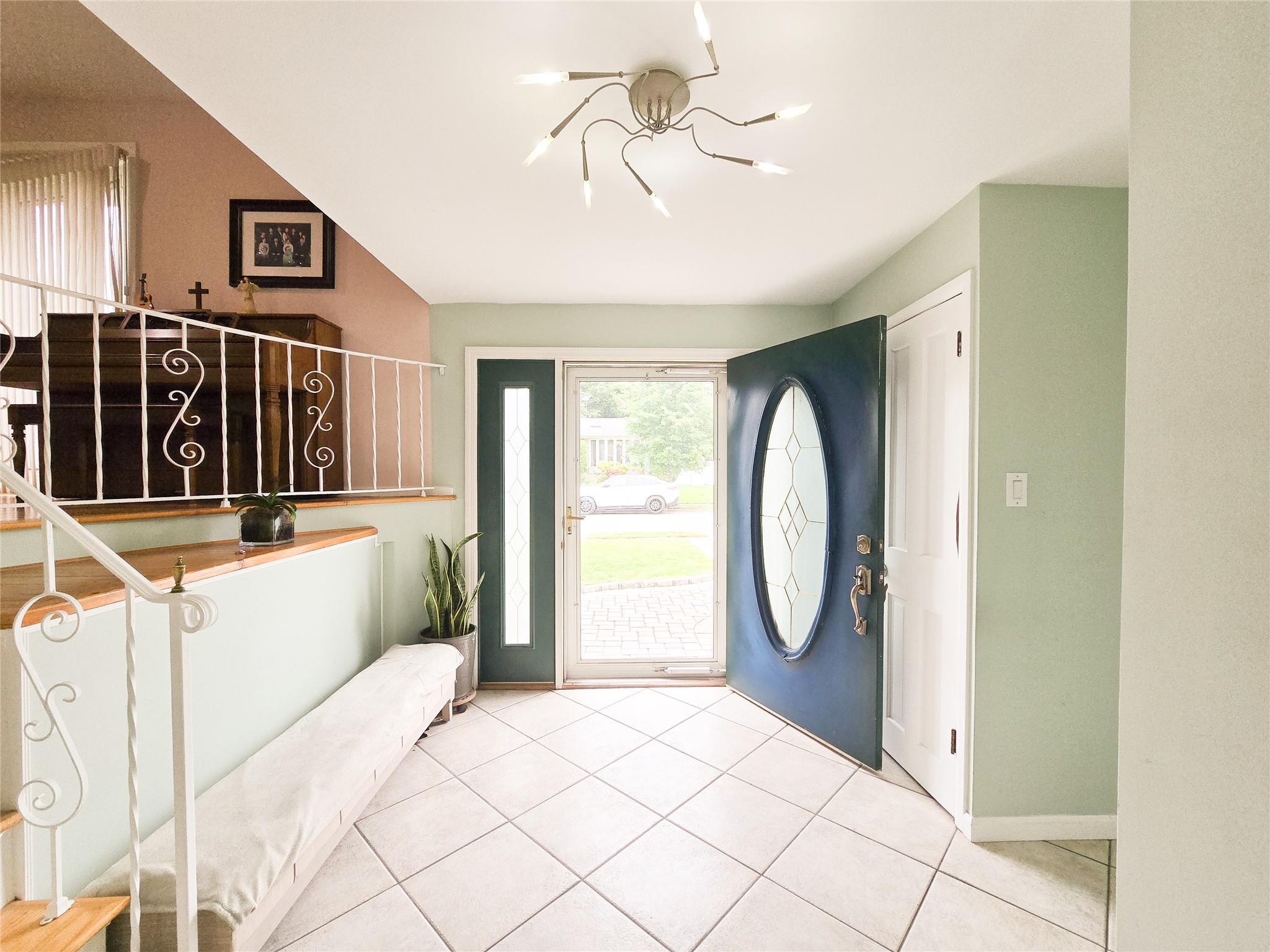 Single Family Edna  Nassau County, NY 11791, MLS-861908-11
