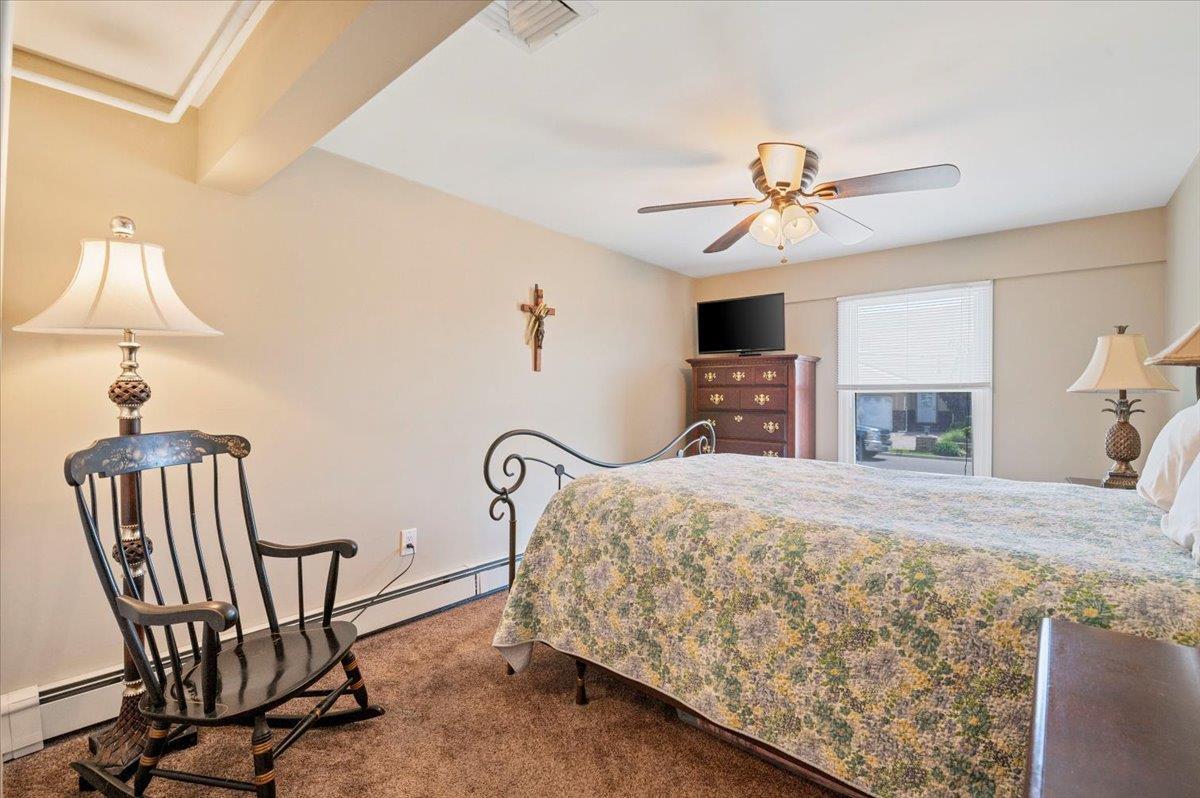 Single Family Alder  Nassau County, NY 11710, MLS-861909-12