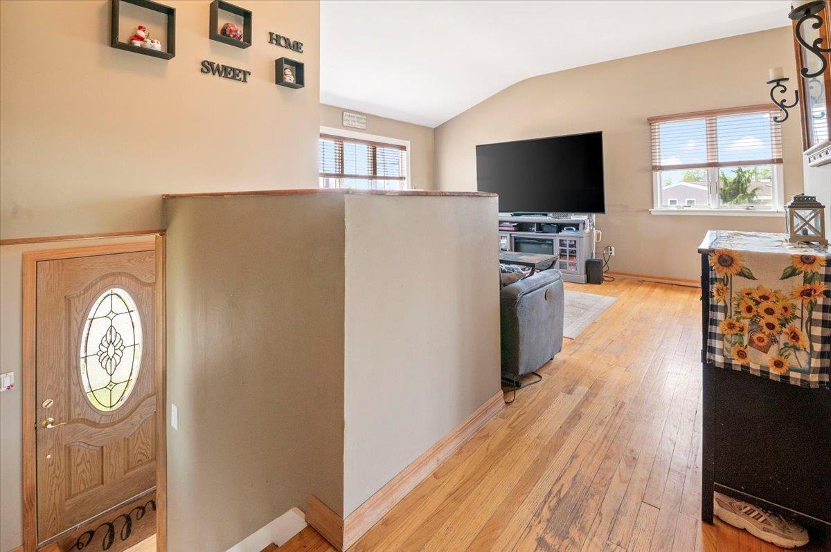 Single Family Alder  Nassau County, NY 11710, MLS-861909-14
