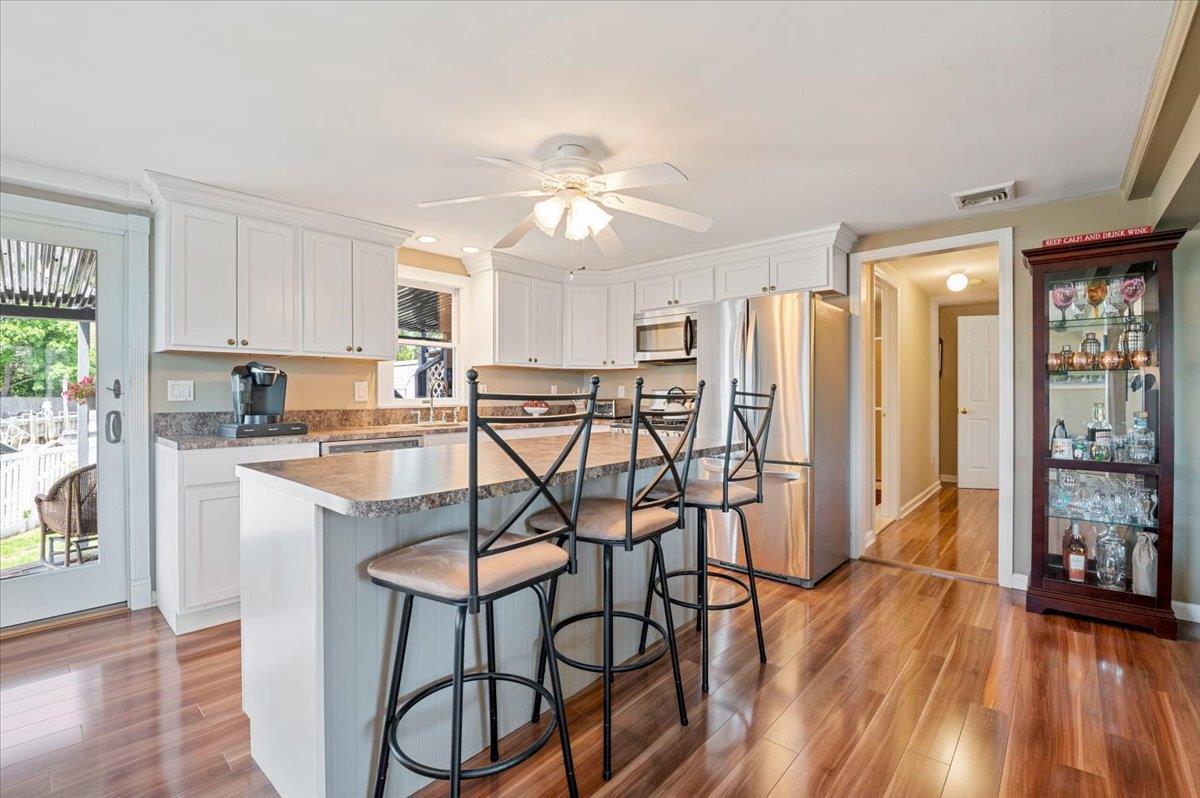 Single Family Alder  Nassau County, NY 11710, MLS-861909-4