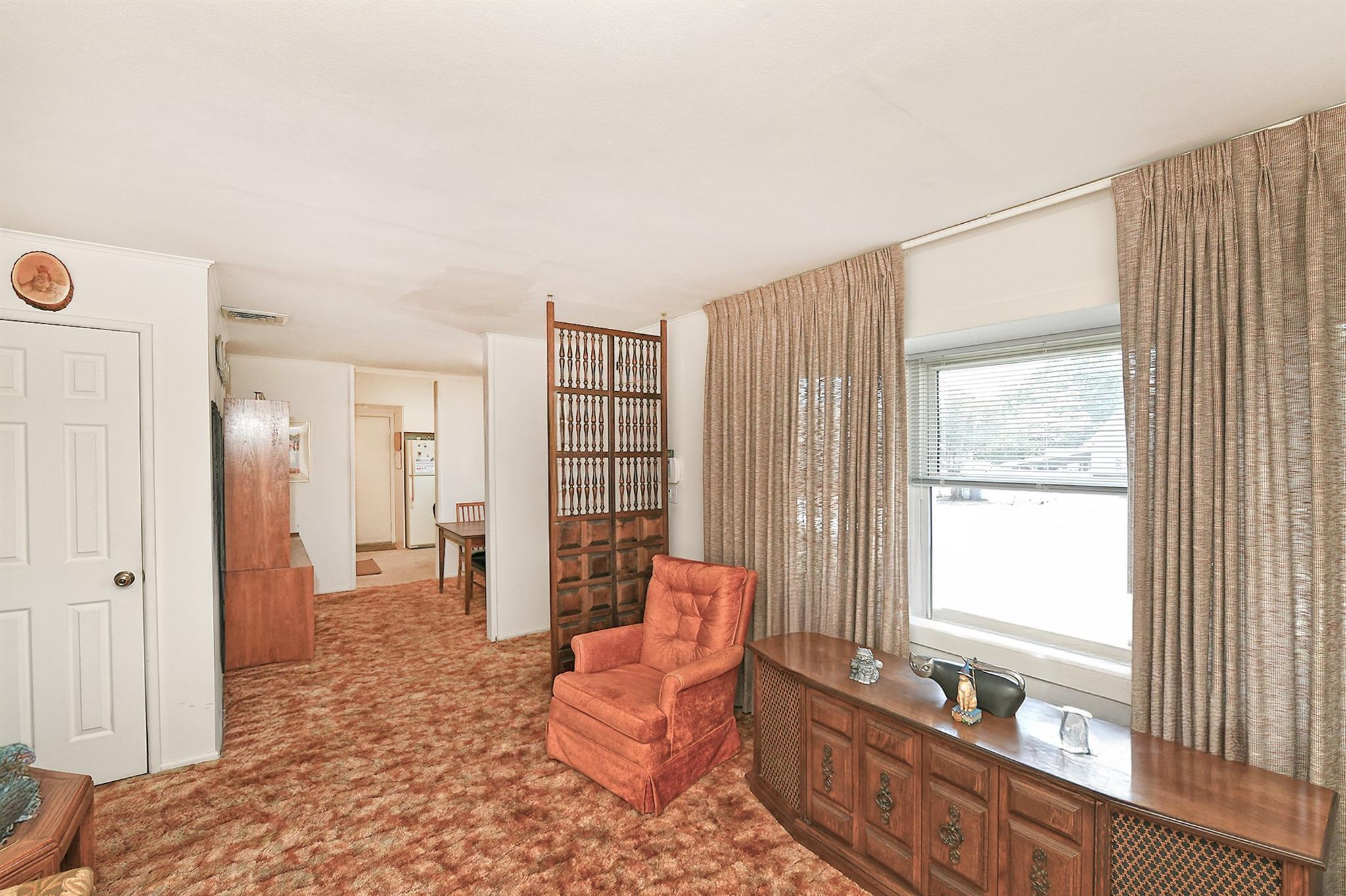 Single Family Hale  Suffolk County, NY 11717, MLS-861911-6