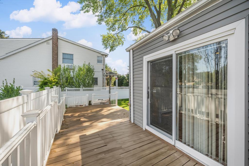 Single Family Maurice  Nassau County, NY 11554, MLS-861921-27