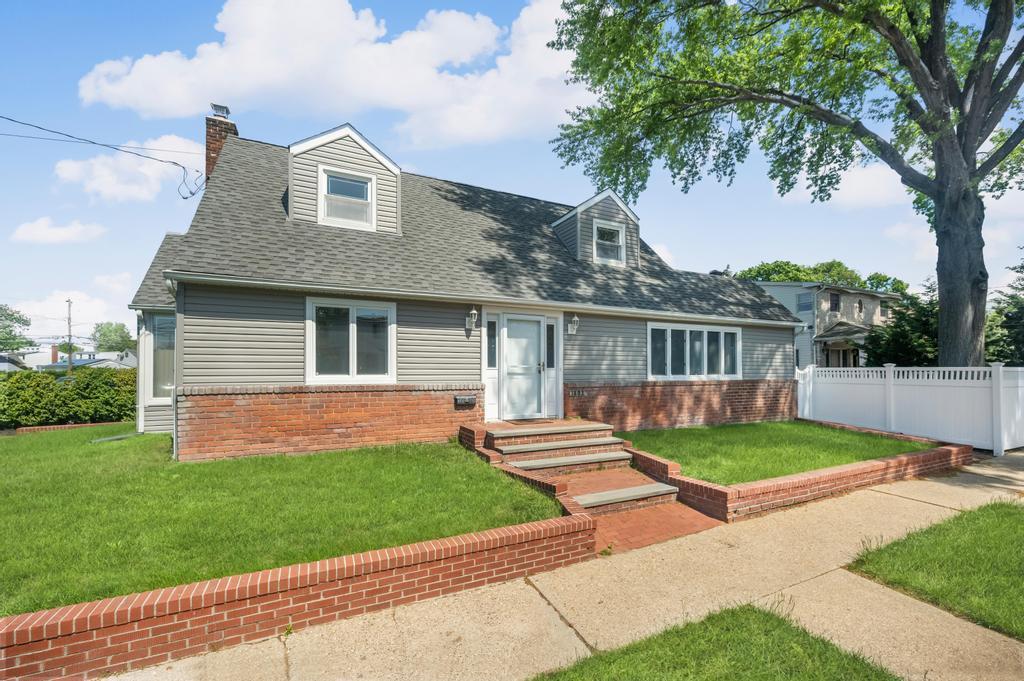 Single Family Maurice  Nassau County, NY 11554, MLS-861921-3