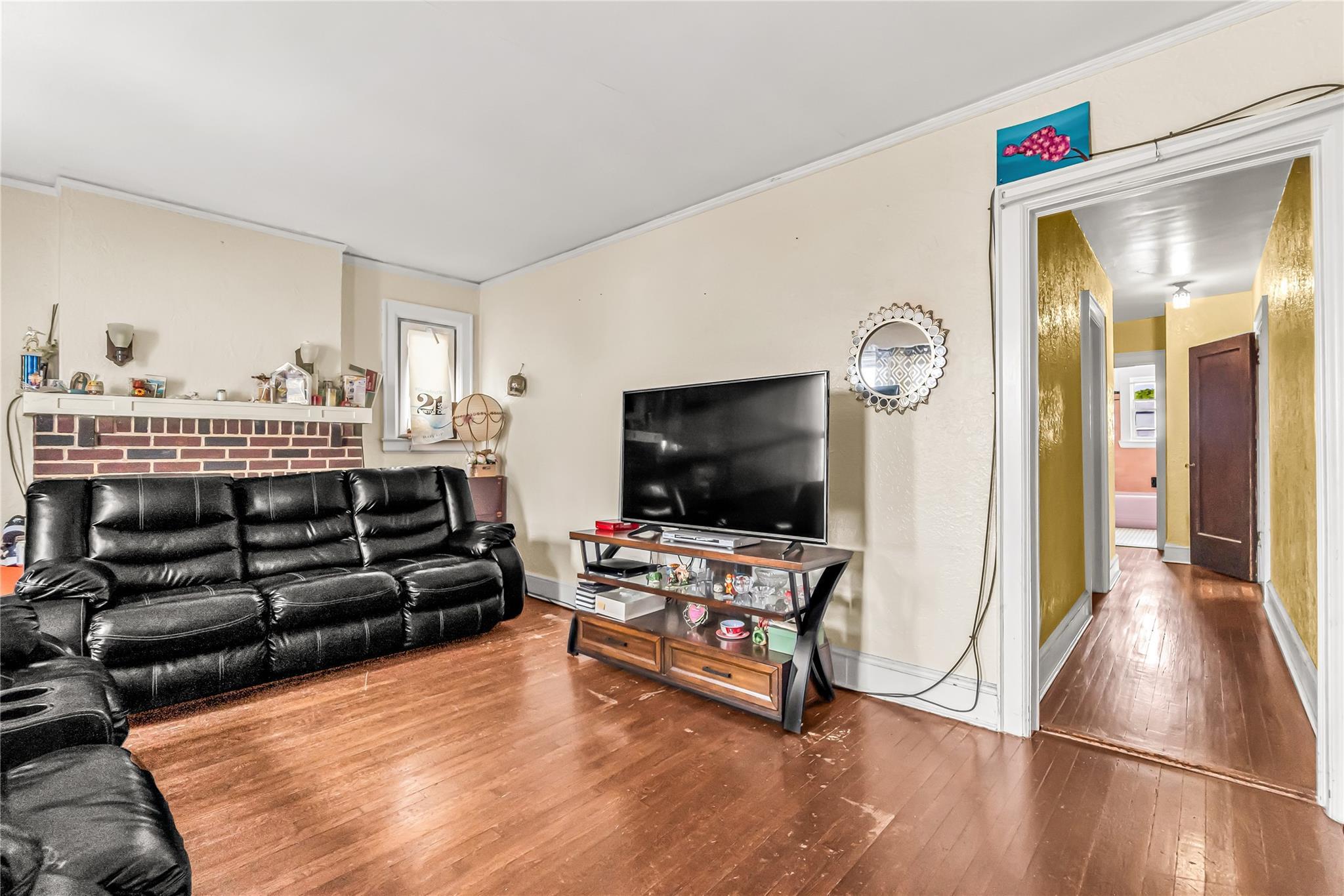 Single Family Rollhaus  Westchester County, NY 10573, MLS-861935-14
