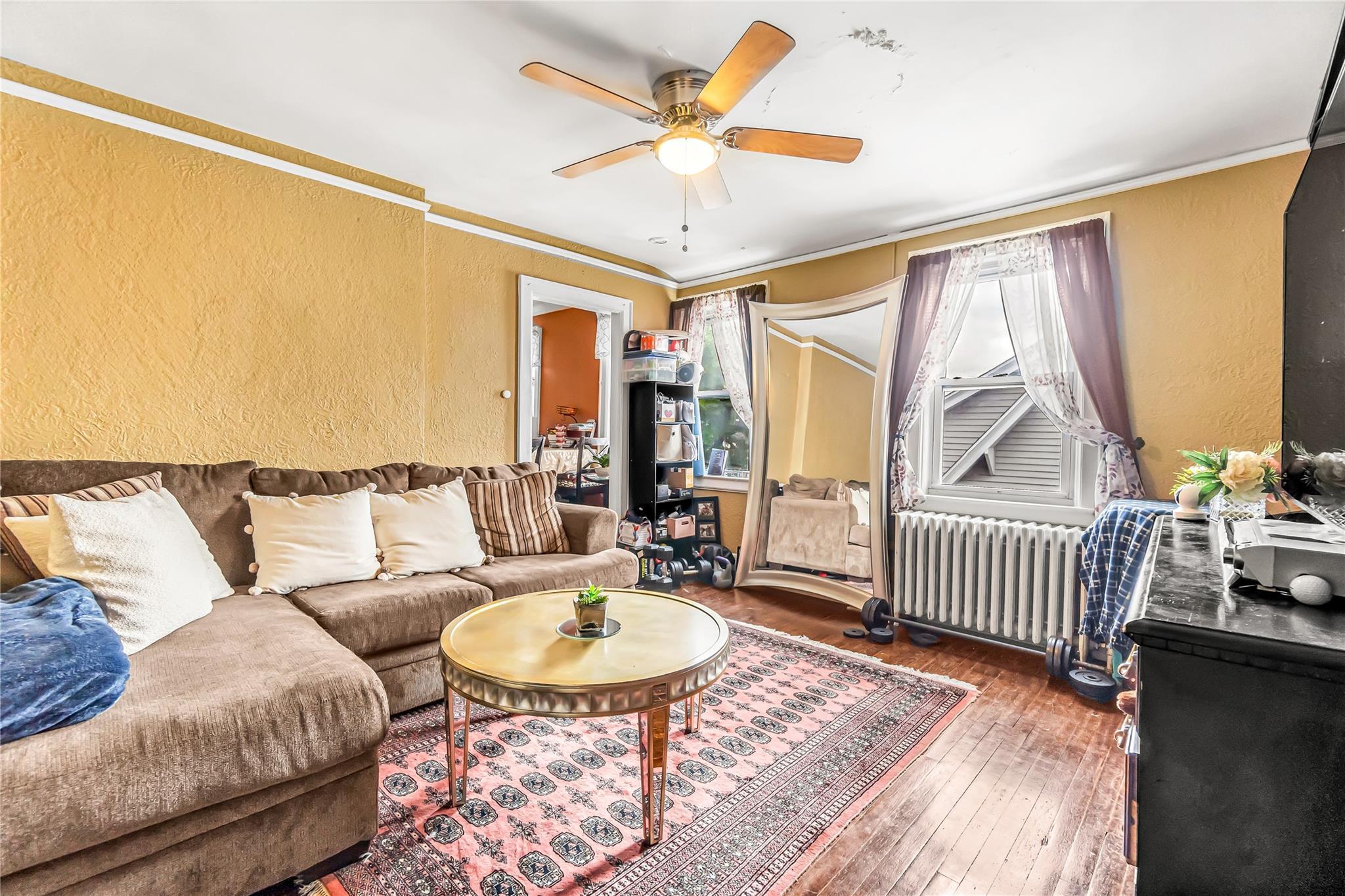 Single Family Rollhaus  Westchester County, NY 10573, MLS-861935-18