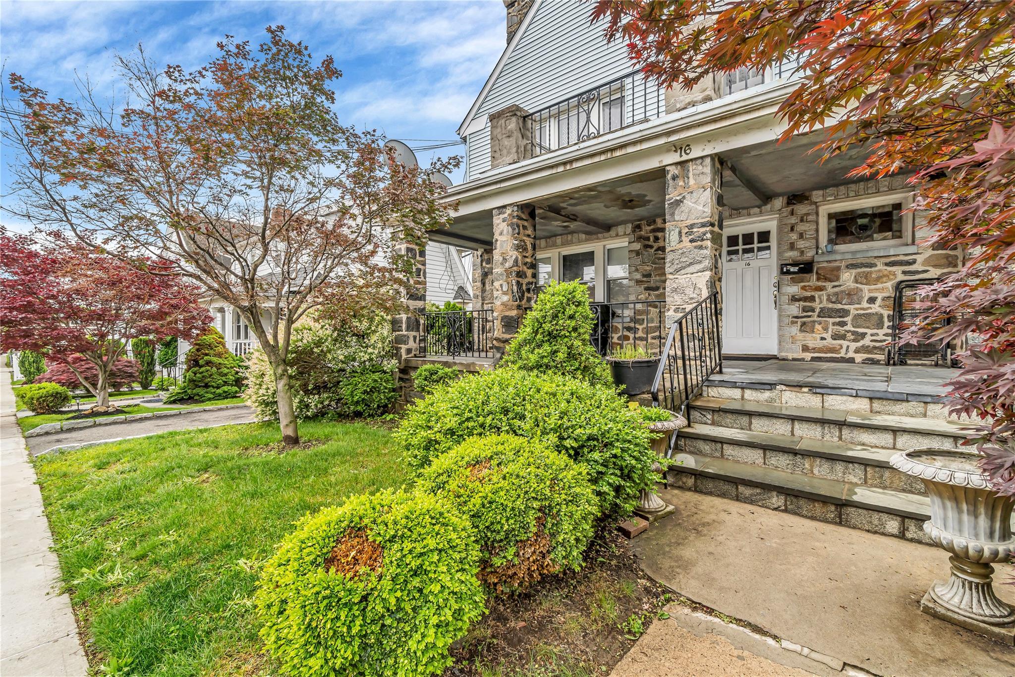 Single Family Rollhaus  Westchester County, NY 10573, MLS-861935-2
