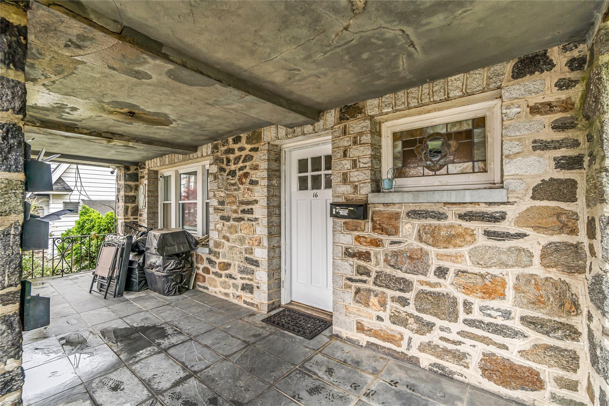 Single Family Rollhaus  Westchester County, NY 10573, MLS-861935-3