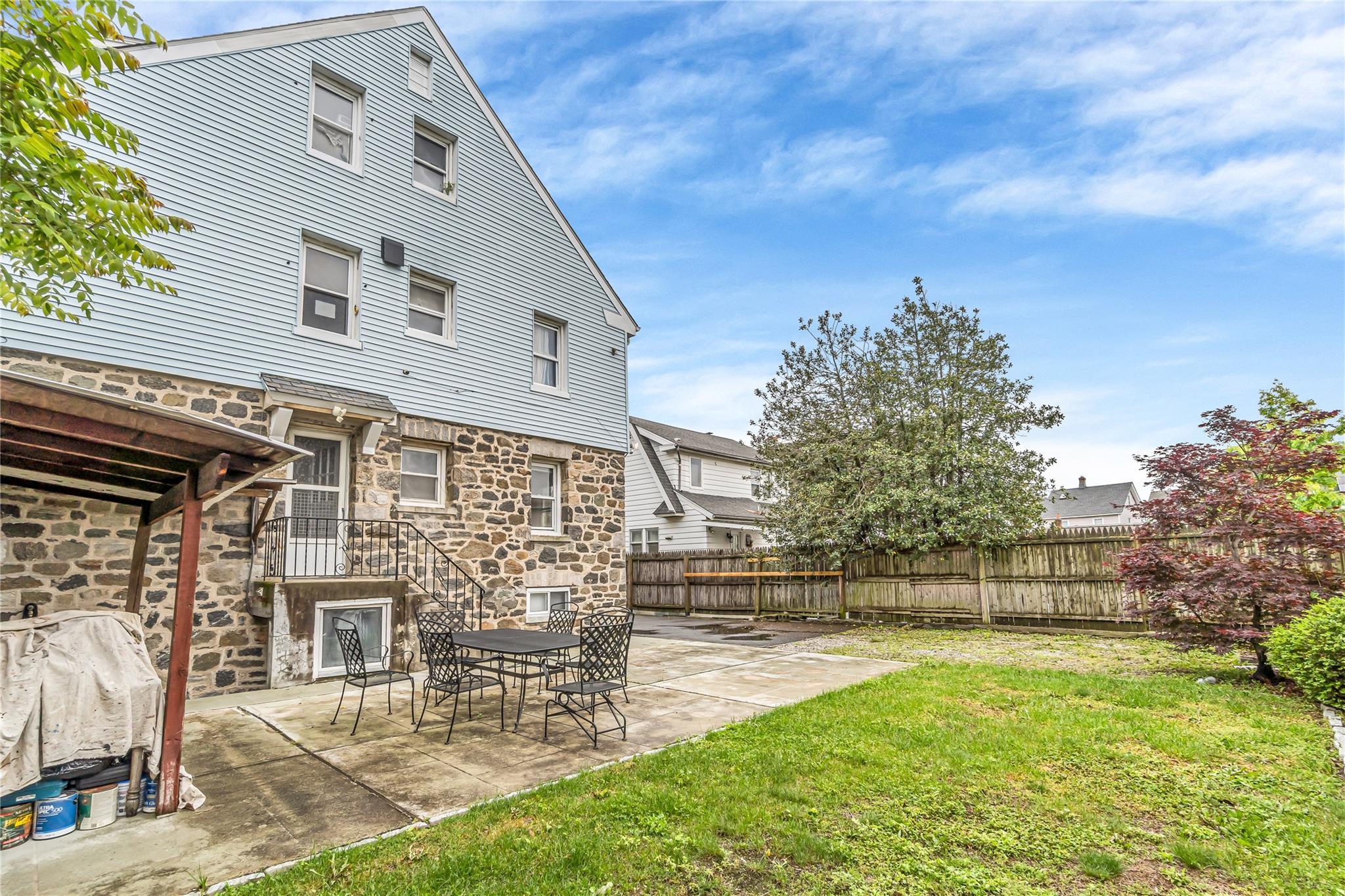 Single Family Rollhaus  Westchester County, NY 10573, MLS-861935-39
