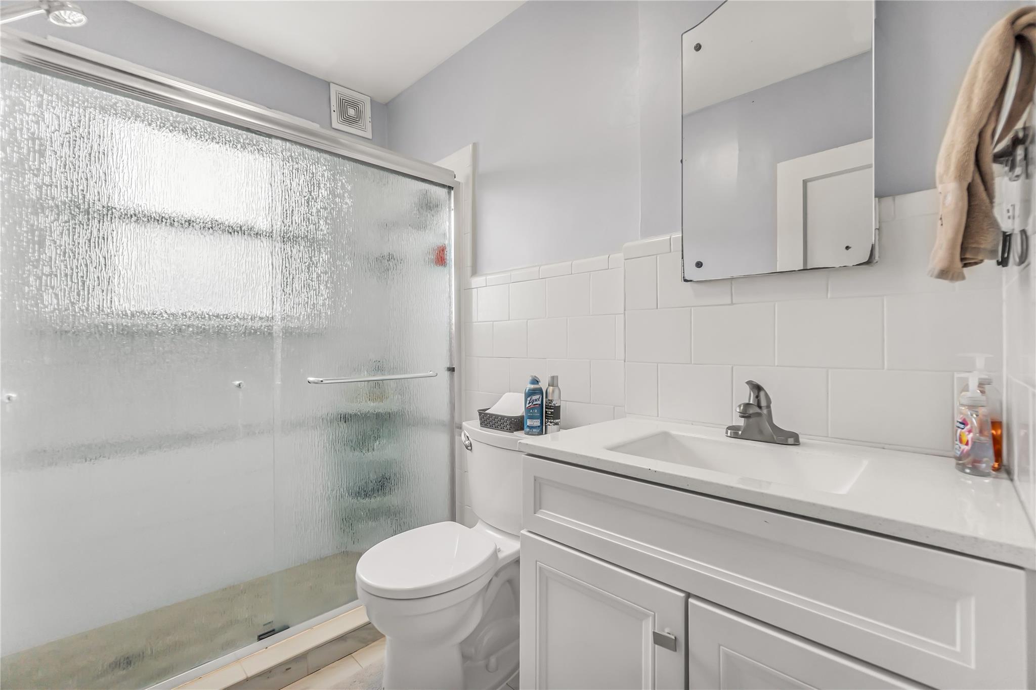 Single Family Rollhaus  Westchester County, NY 10573, MLS-861935-6