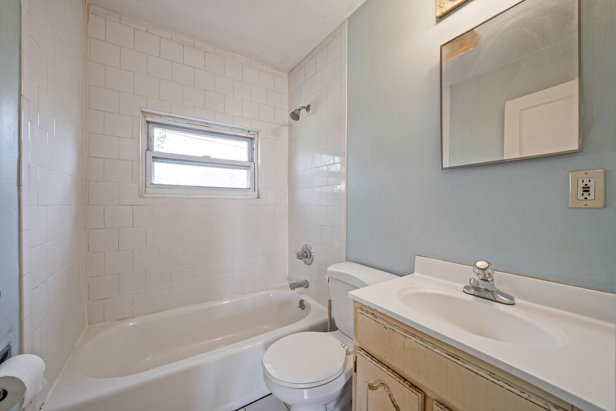 Single Family Gables  Nassau County, NY 11801, MLS-861939-11