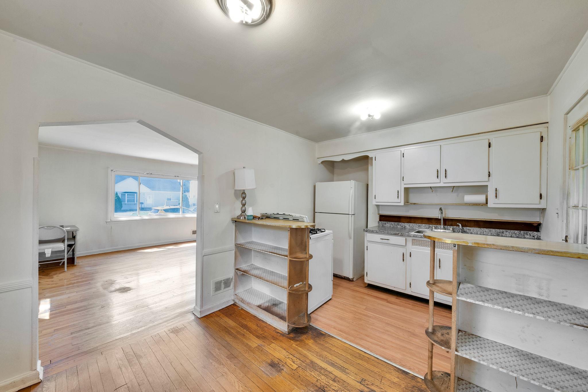Single Family Gables  Nassau County, NY 11801, MLS-861939-5